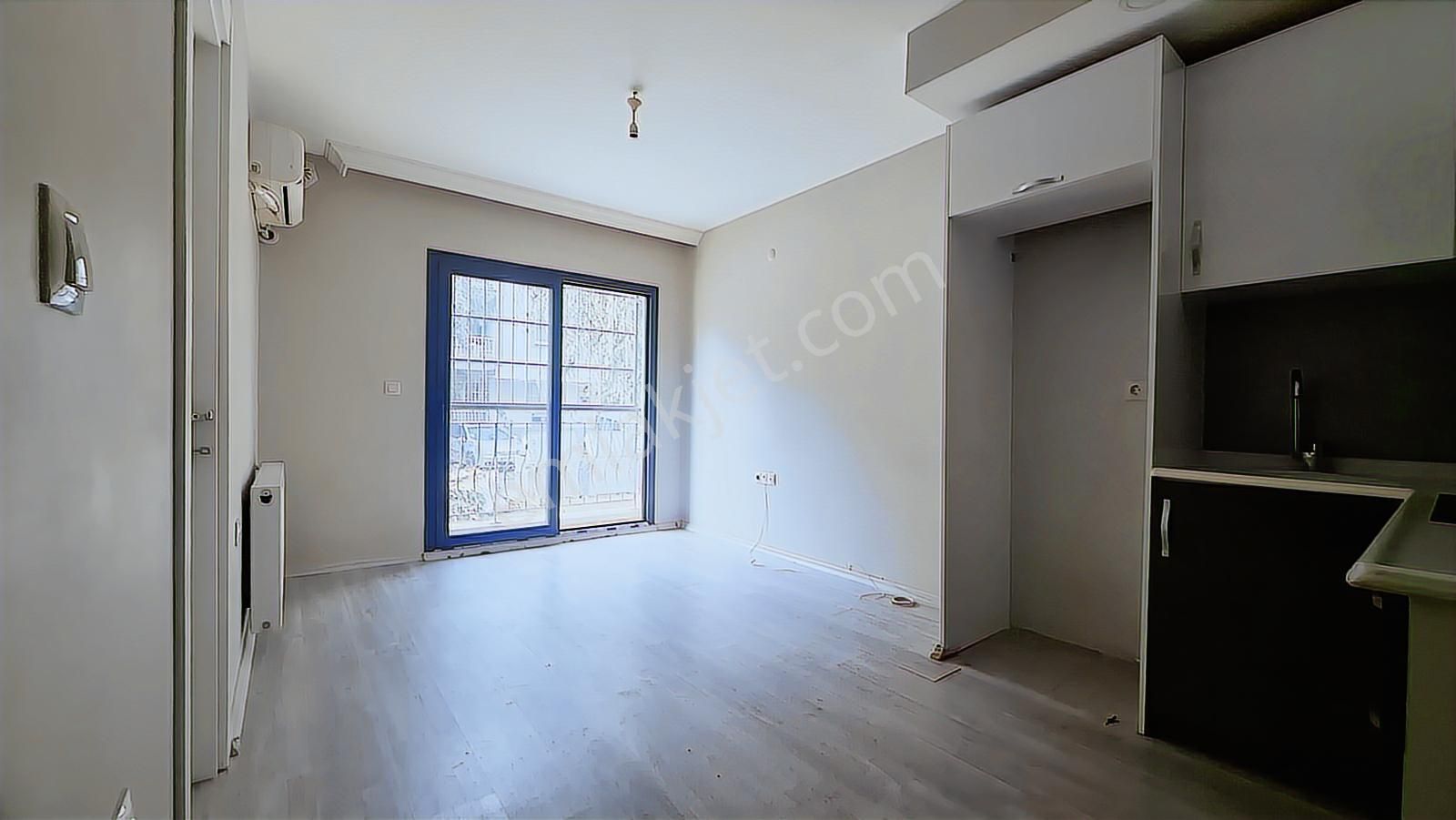 Ege Üniversite Hastanesi Karşısı 1+1 Kiralık Daire - Görsel 14