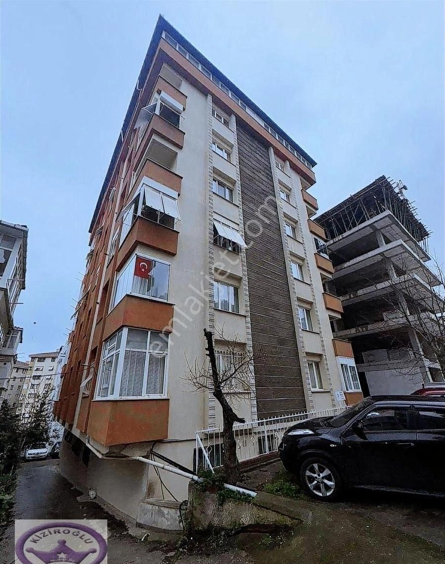 Adatepe Sahilde Genç Binada Asansörlü Otoparklı 3+1 - Görsel 12