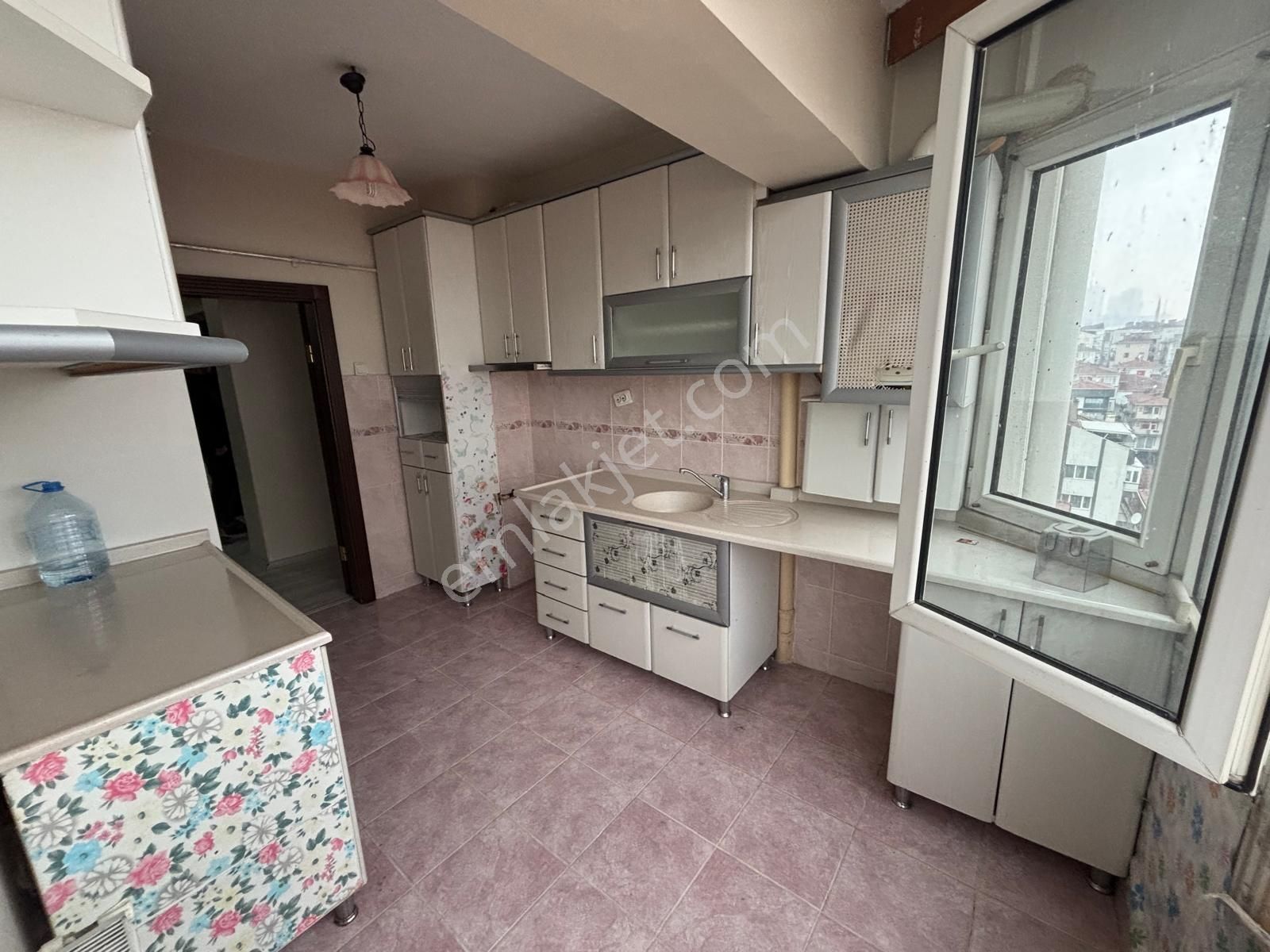 Demetevler Metroya 3 Dk, İçi Yapılı 3+1 Satılık 135 M² Daire - Görsel 15