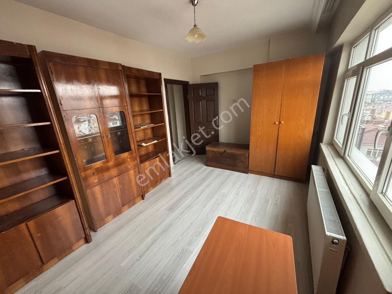 Demetevler Metroya 3 Dk, İçi Yapılı 3+1 Satılık 135 M² Daire - Görsel 25