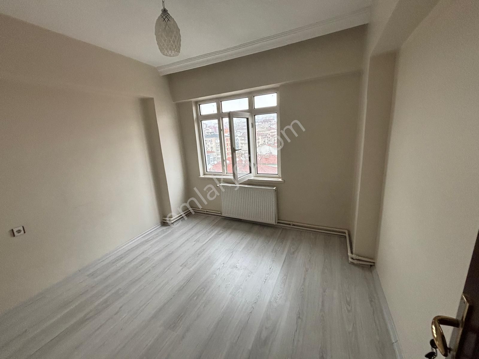 Demetevler Metroya 3 Dk, İçi Yapılı 3+1 Satılık 135 M² Daire - Görsel 23