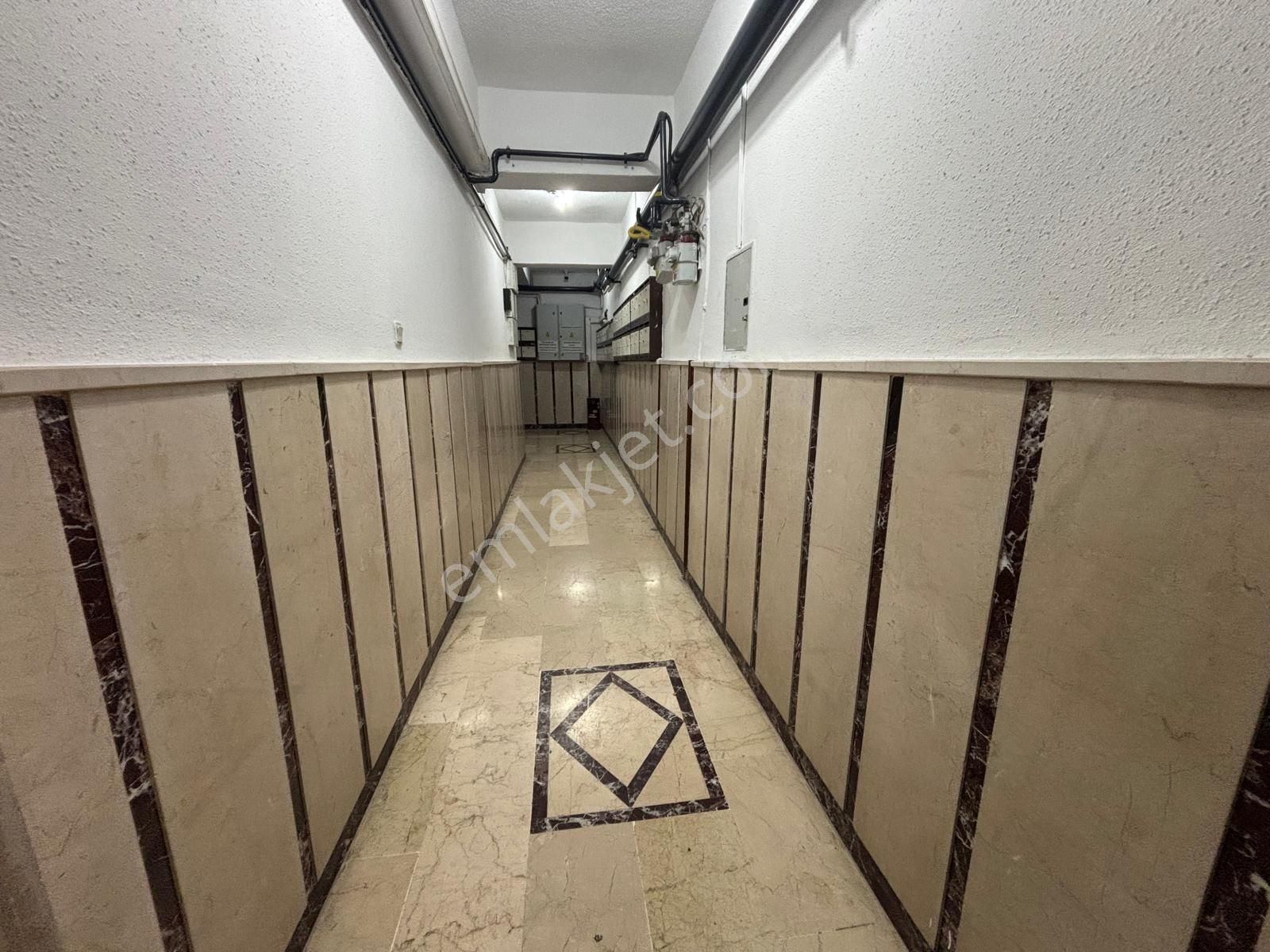 Demetevler Metroya 3 Dk, İçi Yapılı 3+1 Satılık 135 M² Daire - Görsel 20