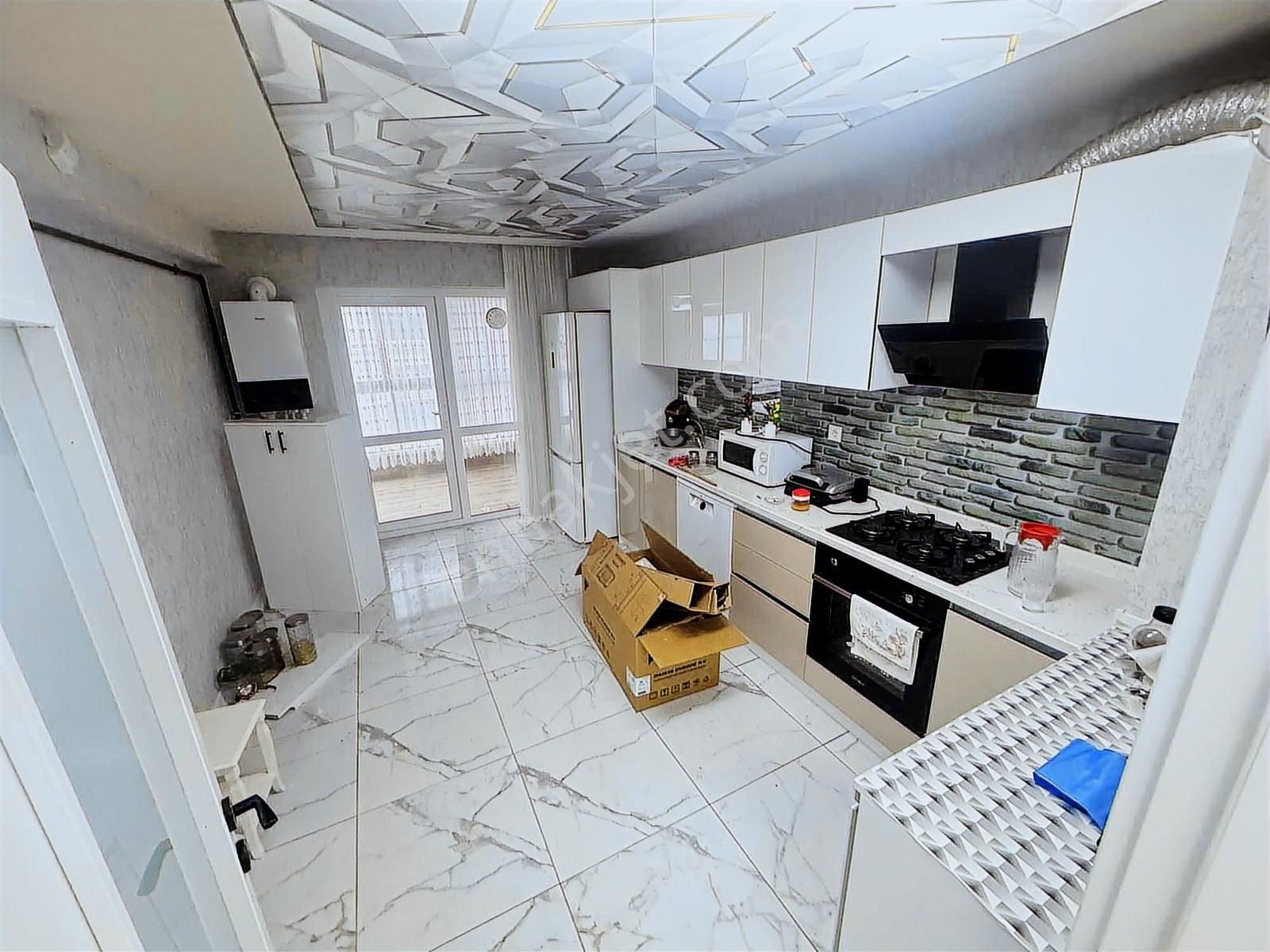 Yatırım'dan 3+1 Yerden Isıtma 140m2 4.kat At Çiftliği Mevki Full - Görsel 30