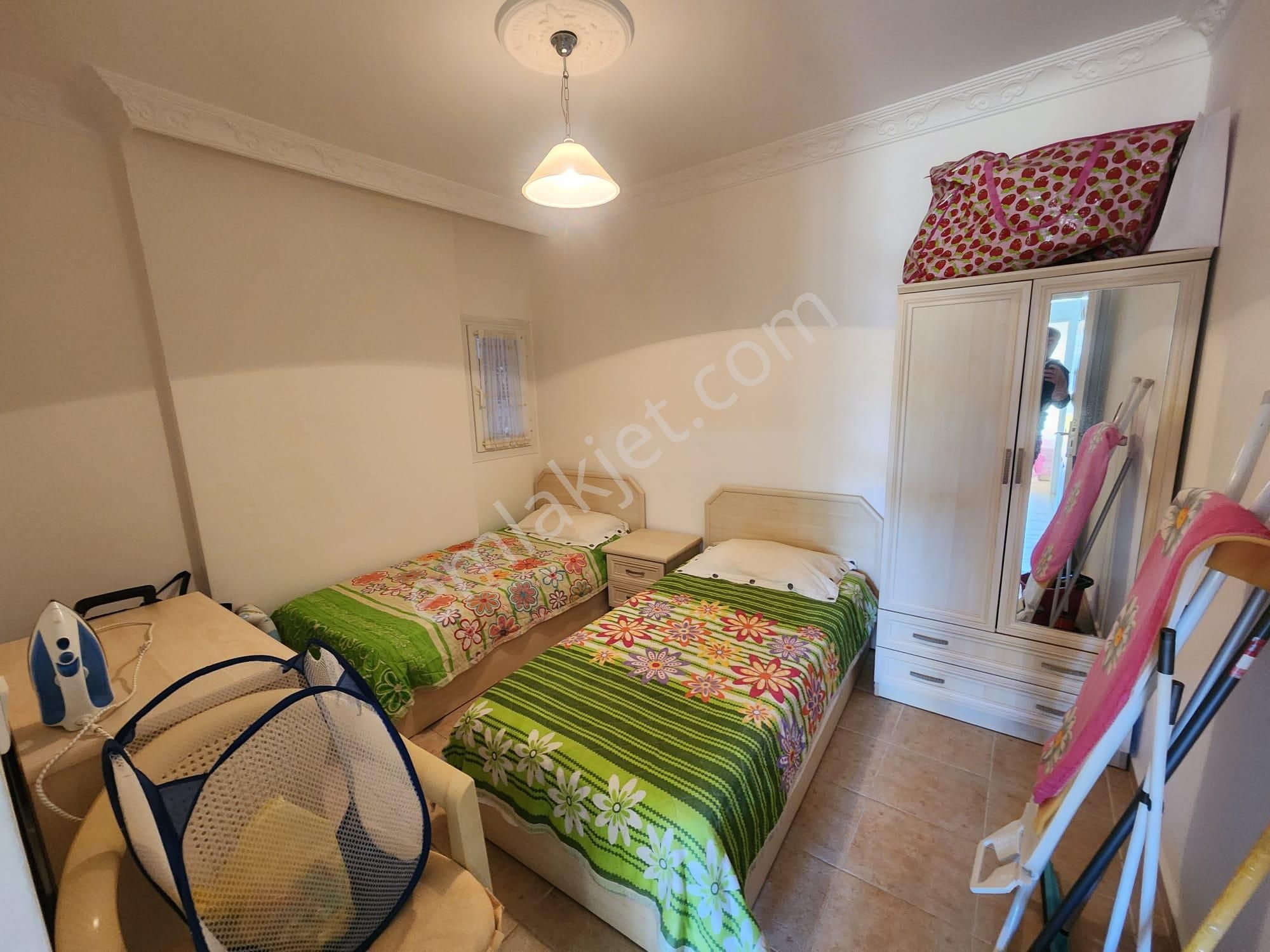 İngilizden Acil Satılık Site İçerisinde 3+1 Eşyalı Geniş Balkonlu Havuzlu Daire - Görsel 16