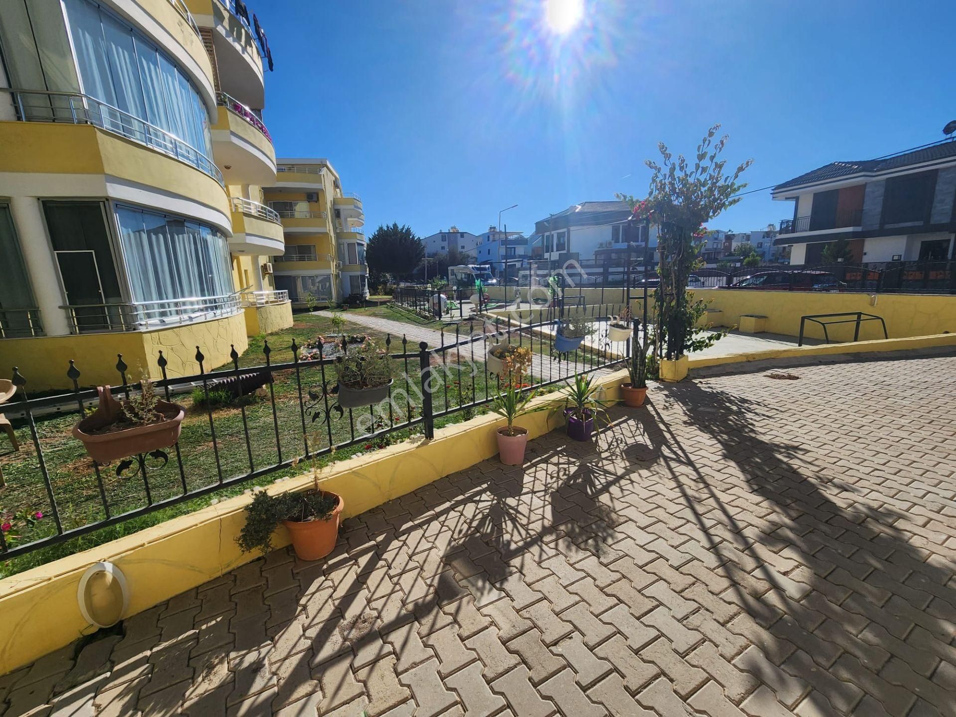 İngilizden Acil Satılık Site İçerisinde 3+1 Eşyalı Geniş Balkonlu Havuzlu Daire - Görsel 6