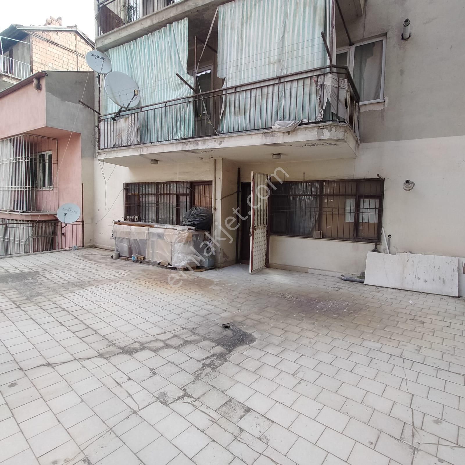 Ender Uysal Gayrimenkulden Garaja Yakın 150 M2 3+1 Satılık Daire.. - Görsel 16