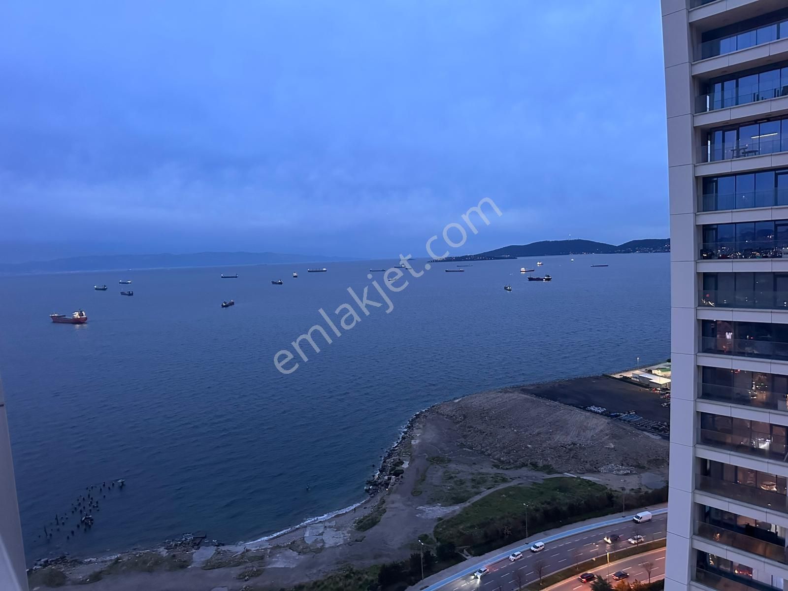 Kartal İstmarina' Da Geniş Teraslı Deniz Manzaralı Stüdyo Daire - Görsel 7