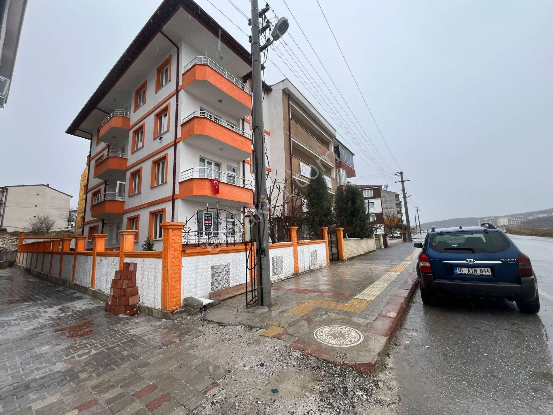 Deniz Yiğit Emlak'tan Zafertepe Mahallesinde Full Bakımlı Kiralık Daire