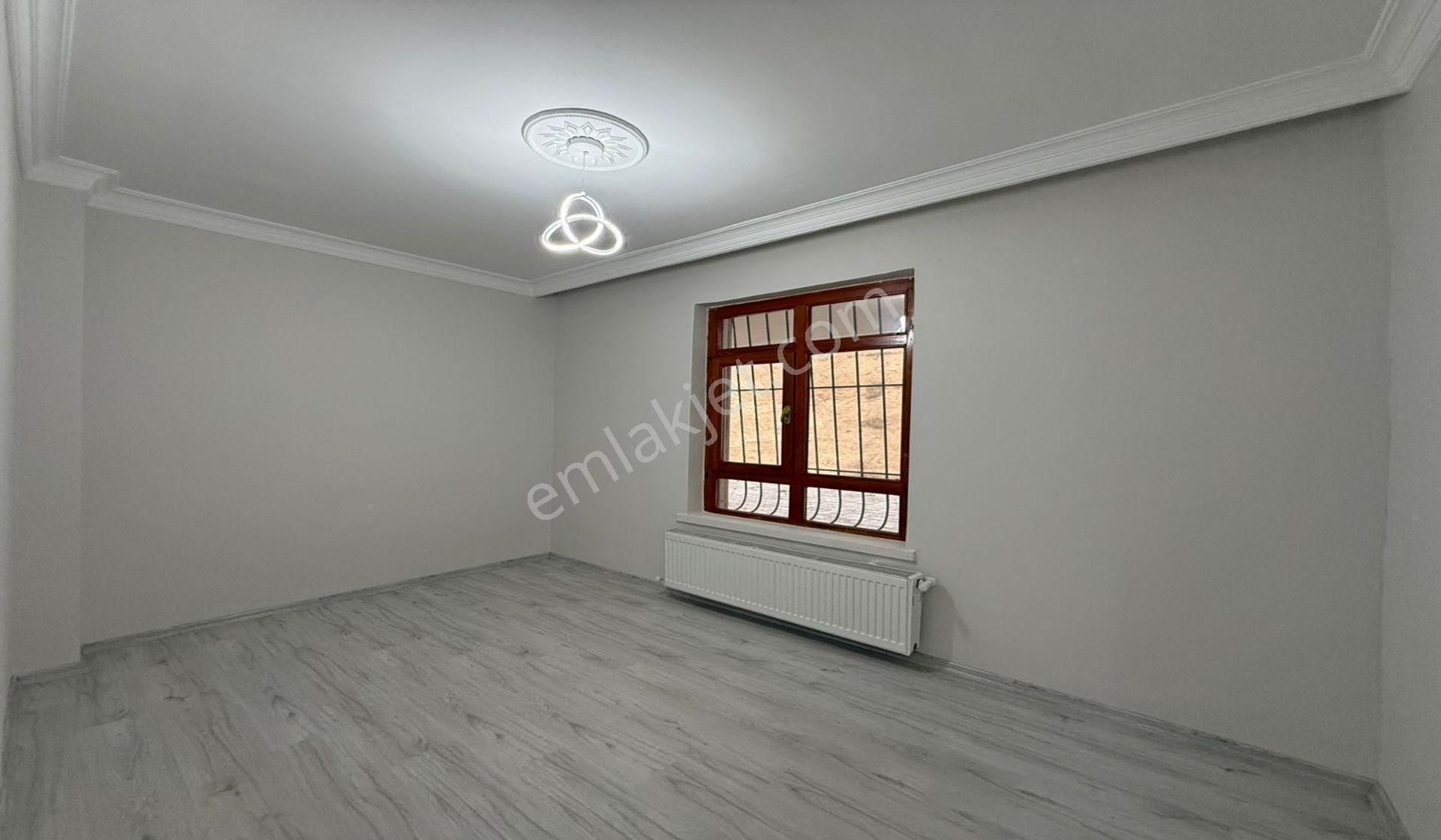 Yayla Vadi Parkı Yakını 3+1 Giriş Kat Lüks Yapılı - Görsel 24