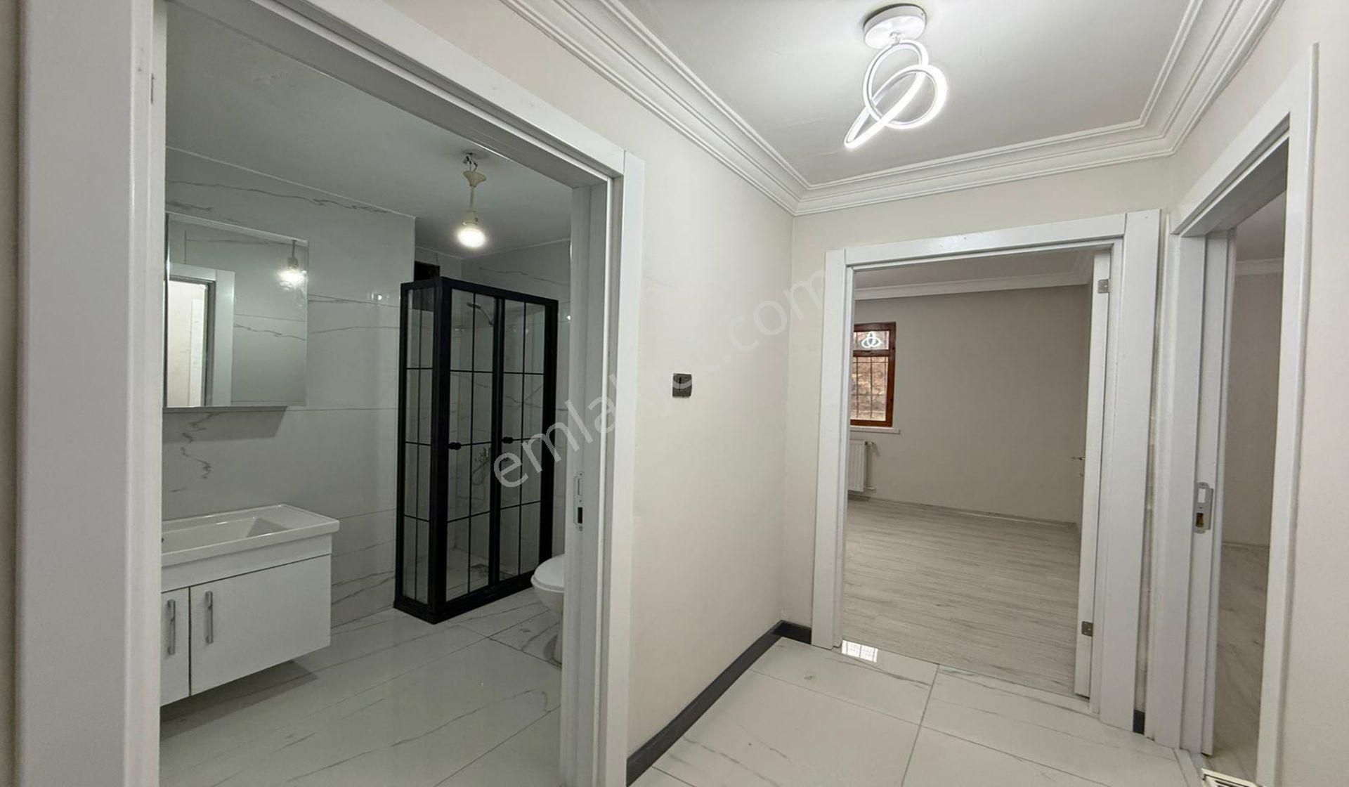 Yayla Vadi Parkı Yakını 3+1 Giriş Kat Lüks Yapılı - Görsel 16