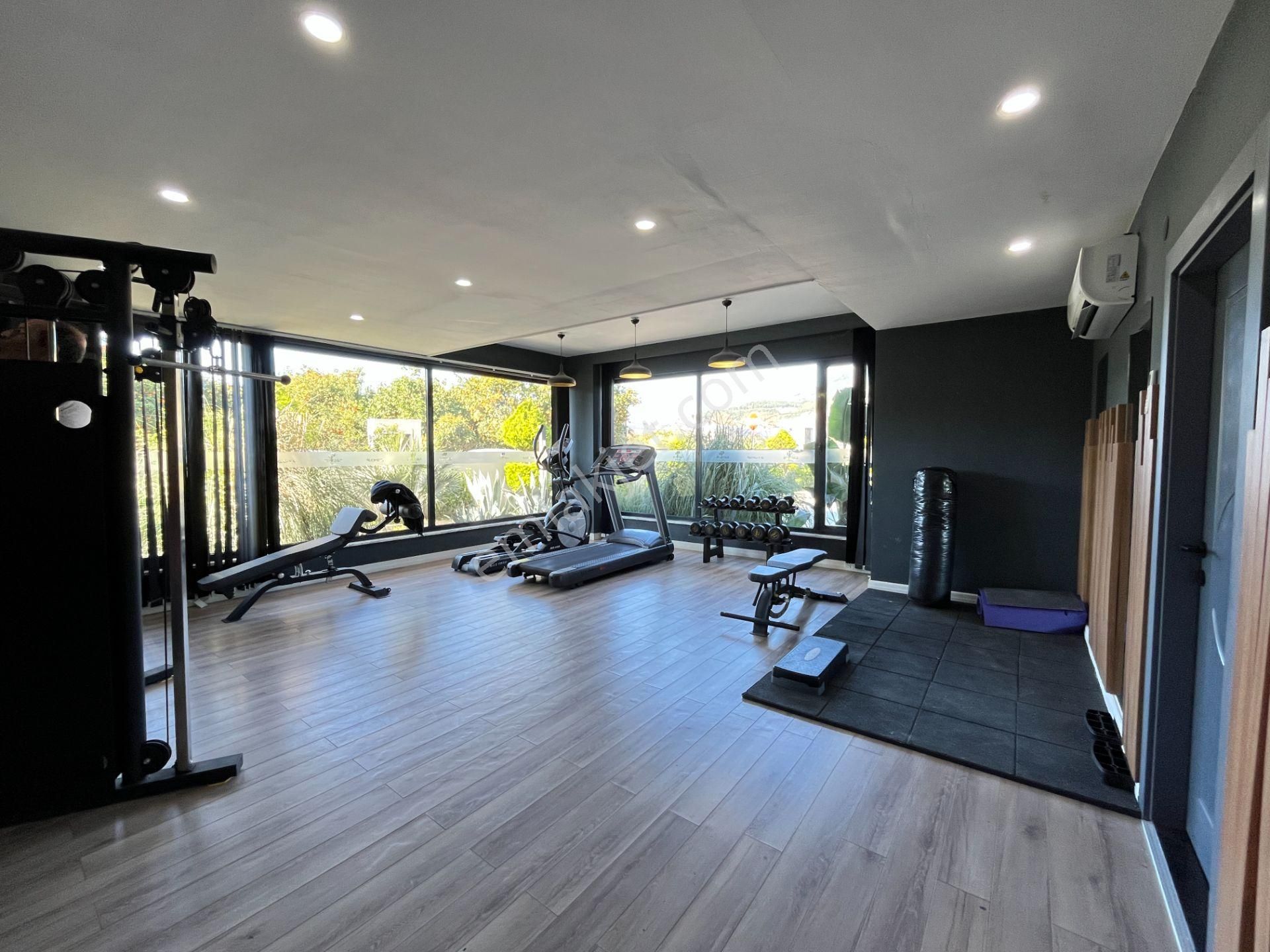 Oba Mahallesin Aktiviteli Sitede 1+1 Eşyalı Kiralık Daire - Görsel 9