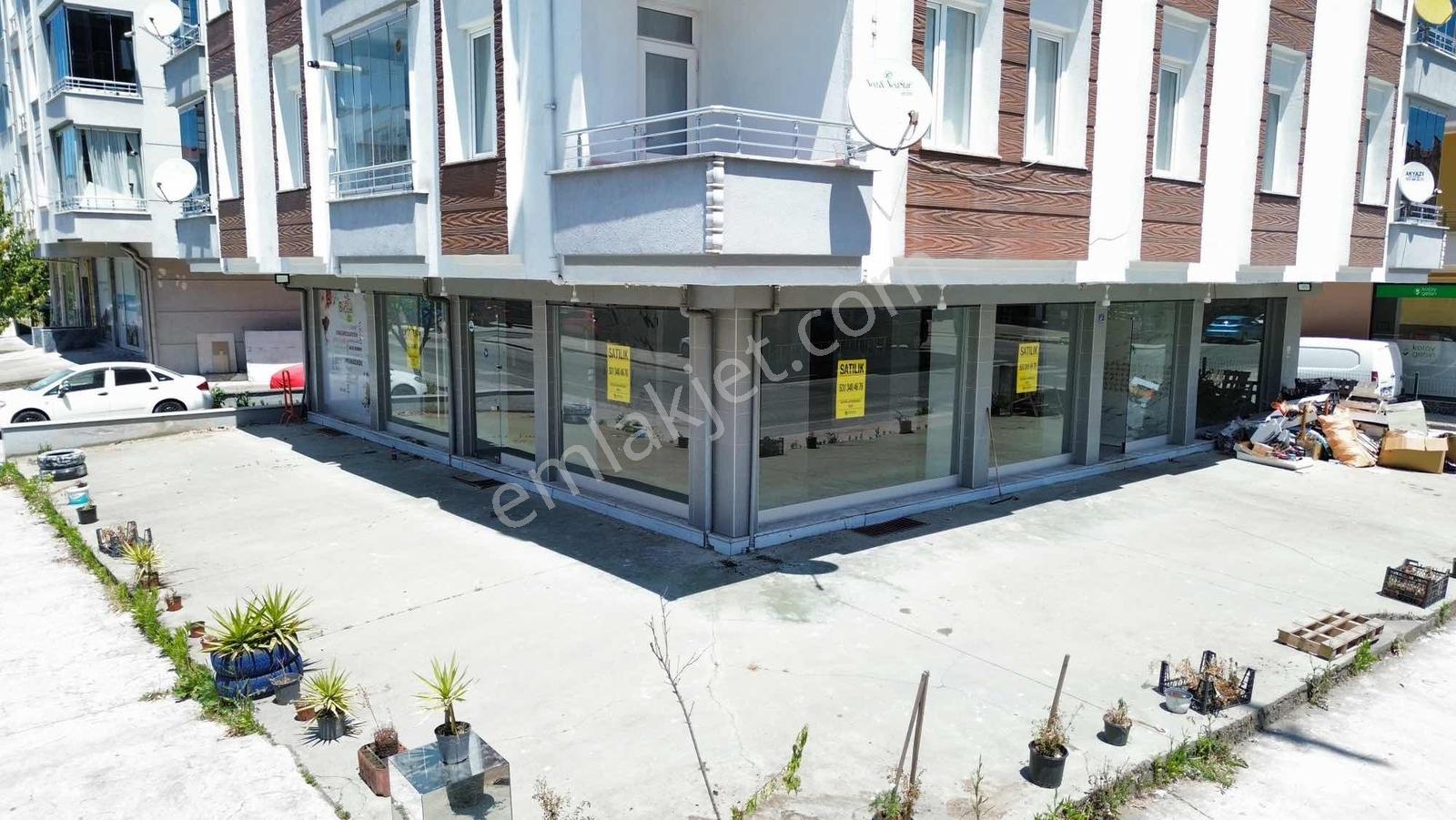 Vızyon'dan Karşıyaka Cadde Üzeri Satılık İş Yeri - Görsel 4