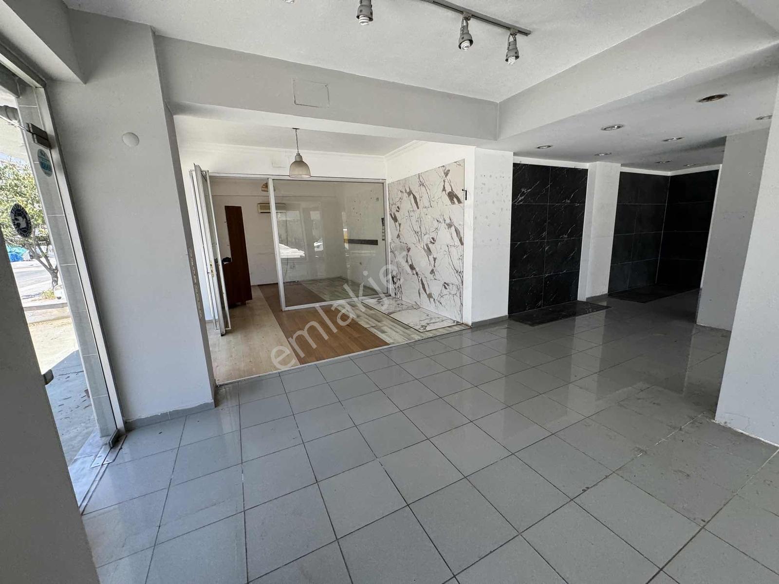 Vızyon'dan Karşıyaka Cadde Üzeri Satılık İş Yeri - Görsel 24