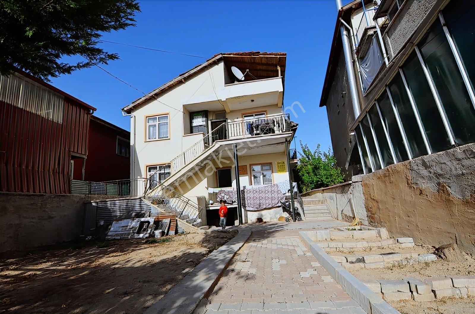 Talha Tozduman'dan Harmancık'ta Arsa Parasına Fırsat 2 Katlı Ev - Görsel 3