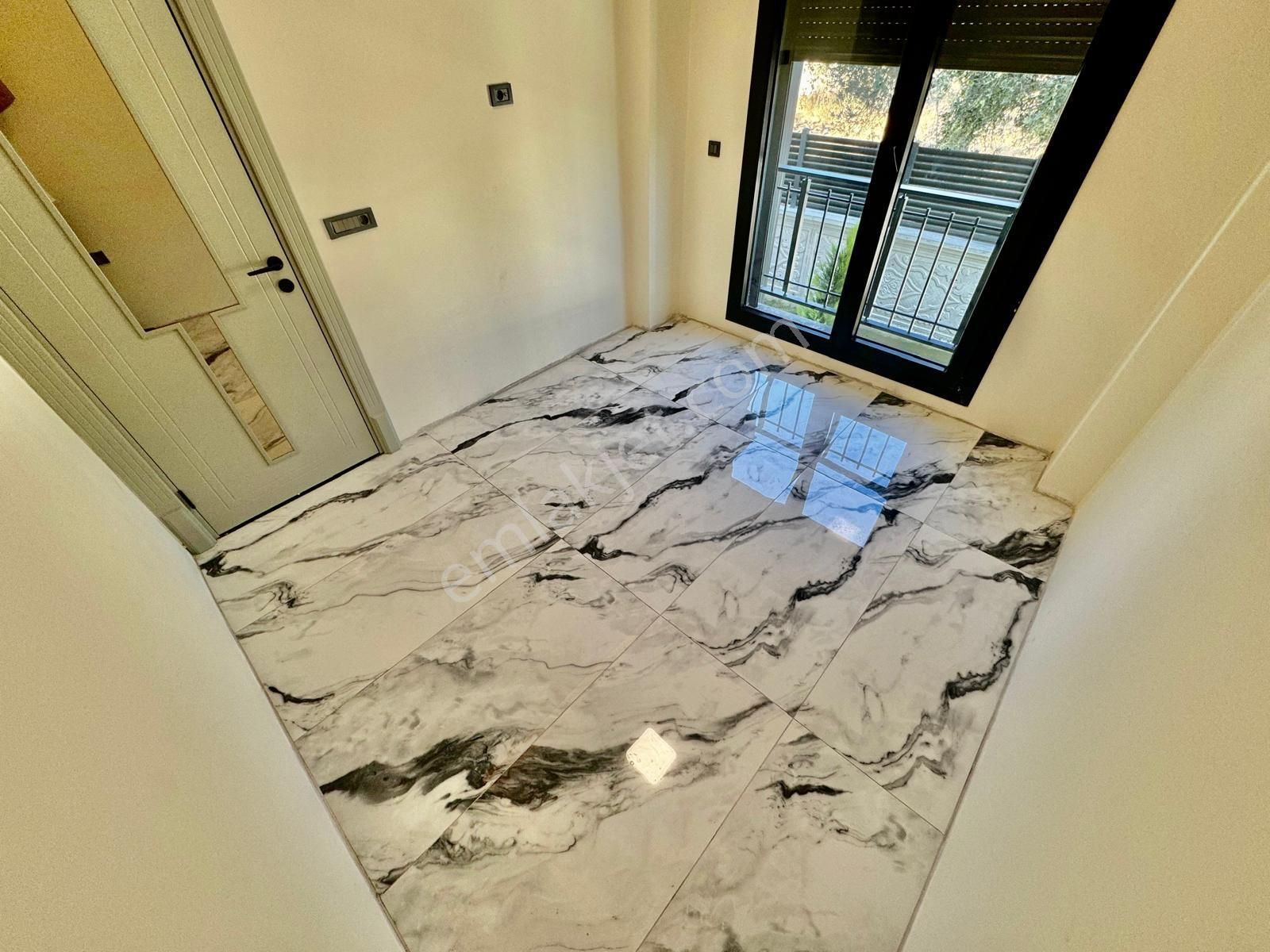 ✨akçay Ay Emlak'tan✨zeytinli'de Doğa İle İç İçe Geniş Bahçeli Satılık 5+1 Ultra Lüks Müstakil Villa - Görsel 9