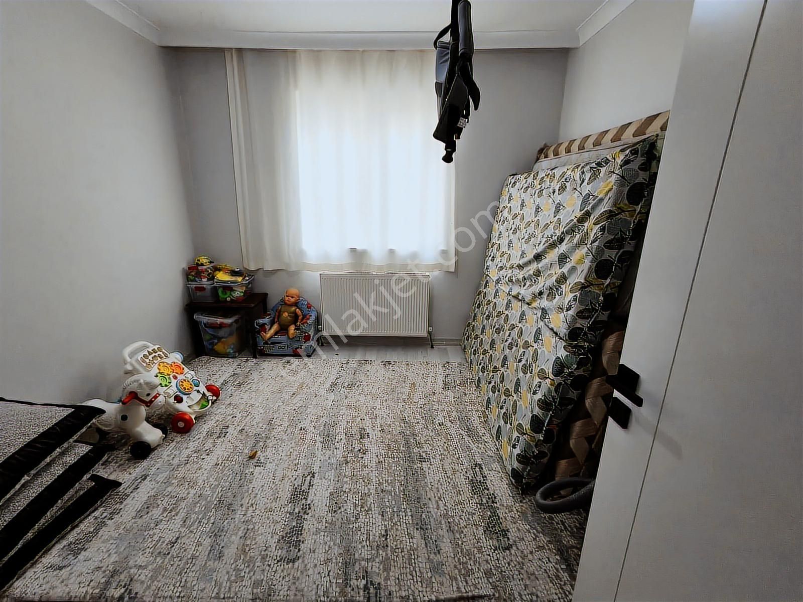 Yılmazer'den 1762 Caddede Köşebaşı Ön Cephe Masrafsız 3+1 Satlık - Görsel 17