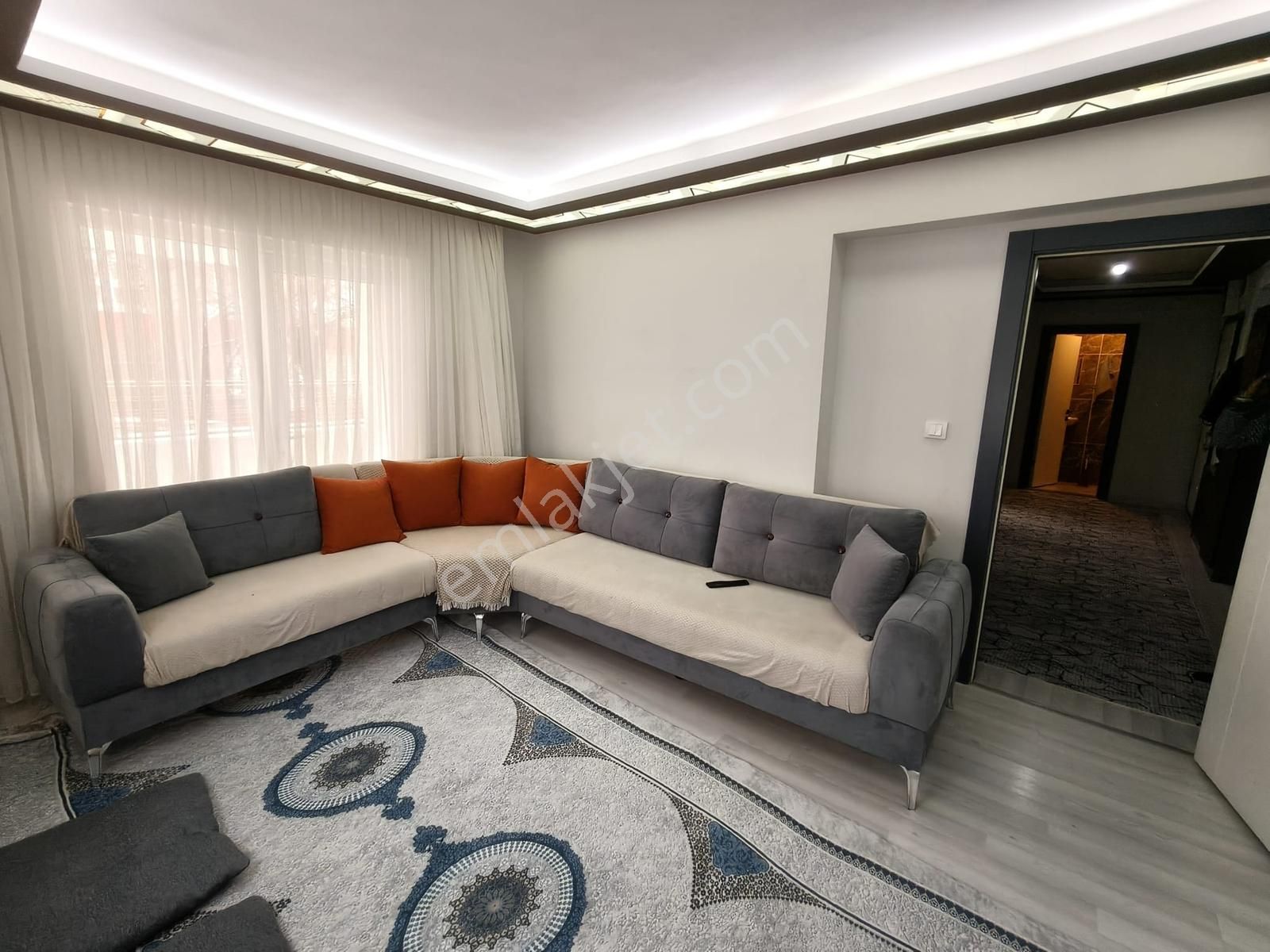 Yılmazer'den 1762 Caddede Köşebaşı Ön Cephe Masrafsız 3+1 Satlık - Görsel 6