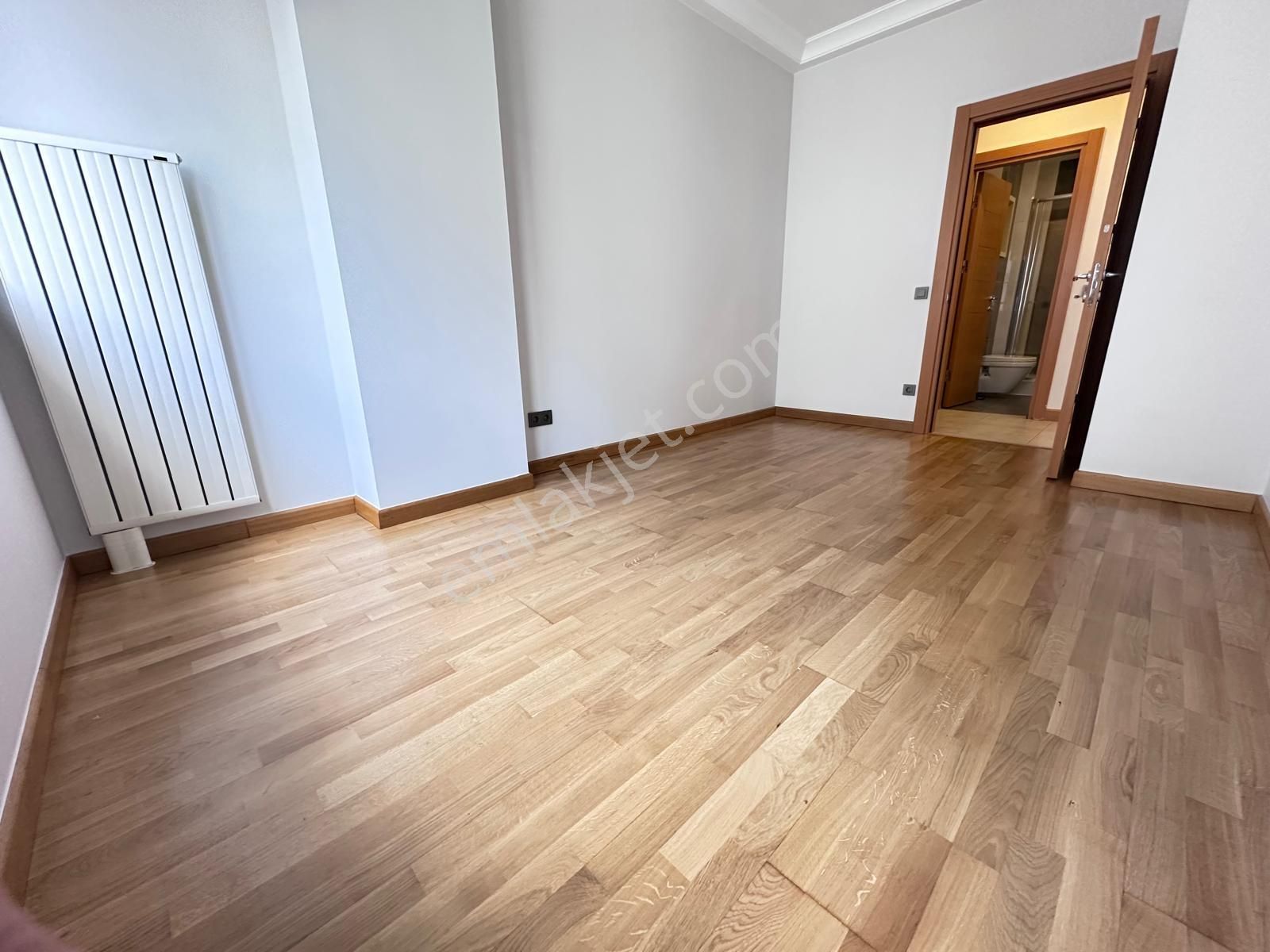 Suadiye'de 3+1 Net 105 M2 Prestijli Binada Fırsat Boş Daire - Görsel 23