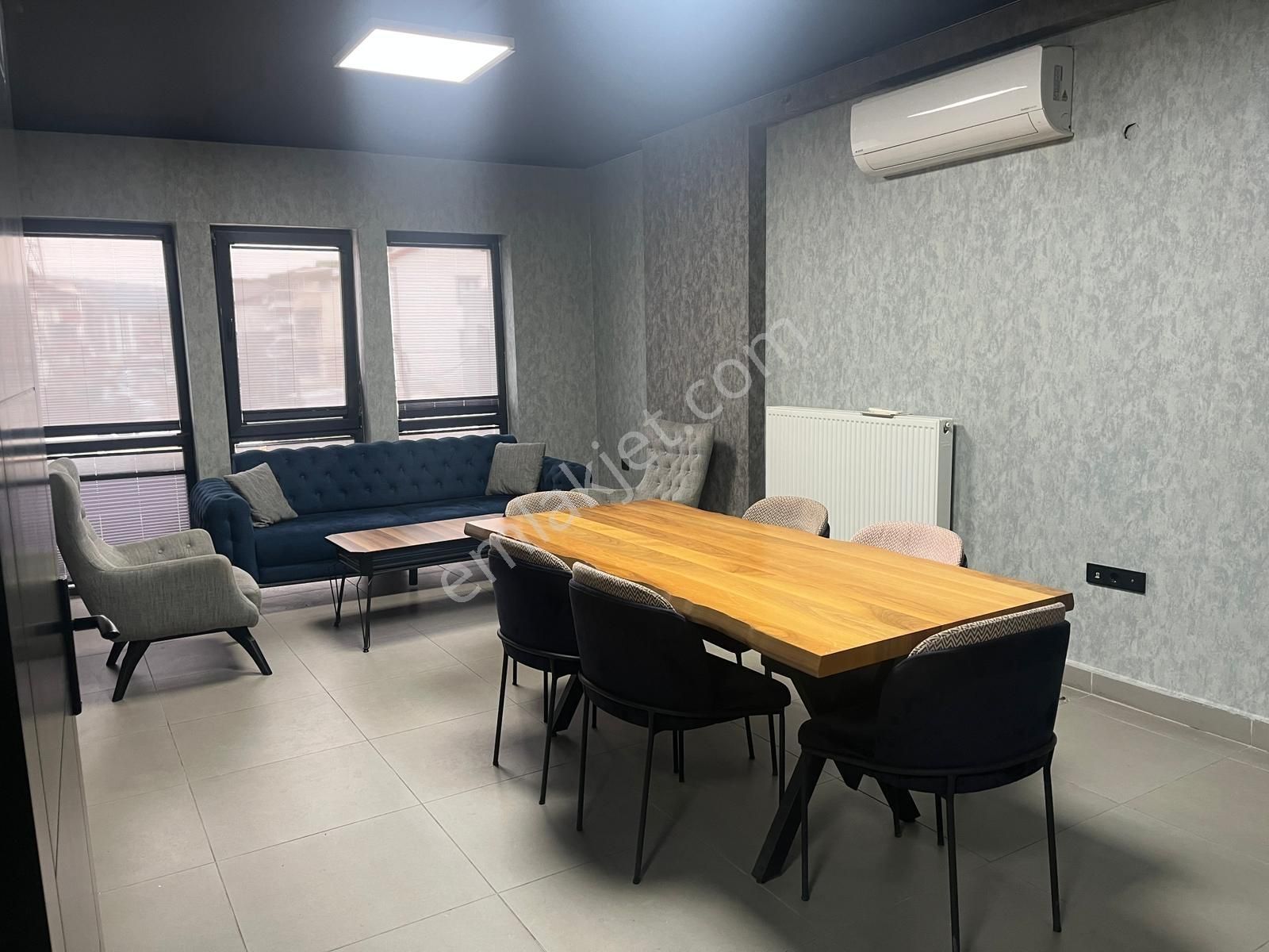 Tramvay Önünde Ana Cadde'de Merkezi Konumda Kiralık İş Yeri - Görsel 7