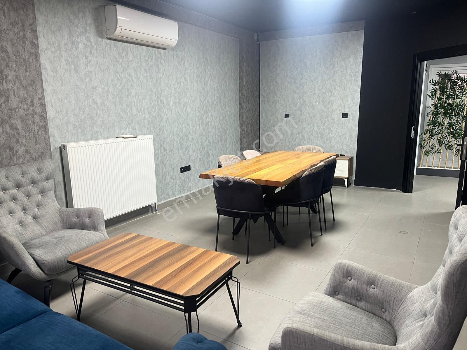 Tramvay Önünde Ana Cadde'de Merkezi Konumda Kiralık İş Yeri - Görsel 24