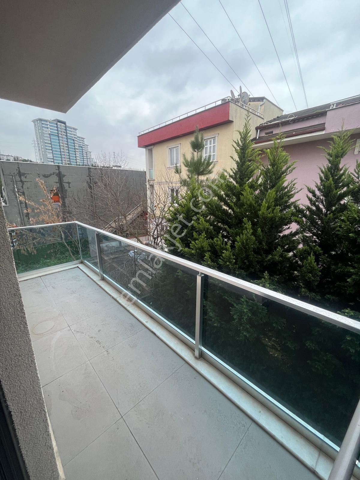 Tramvay Önünde Ana Cadde'de Merkezi Konumda Kiralık İş Yeri - Görsel 26