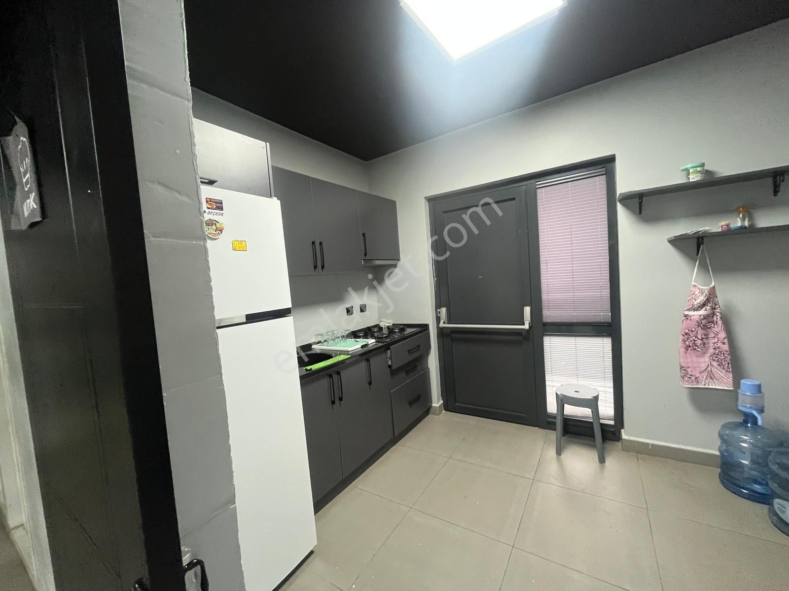 Tramvay Önünde Ana Cadde'de Merkezi Konumda Kiralık İş Yeri - Görsel 33