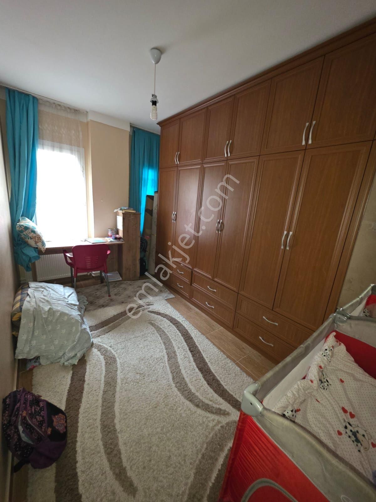 Levent Mahallesinde Köşe Başı 2 Katlı İskanlı Krediye Uygun - Görsel 5