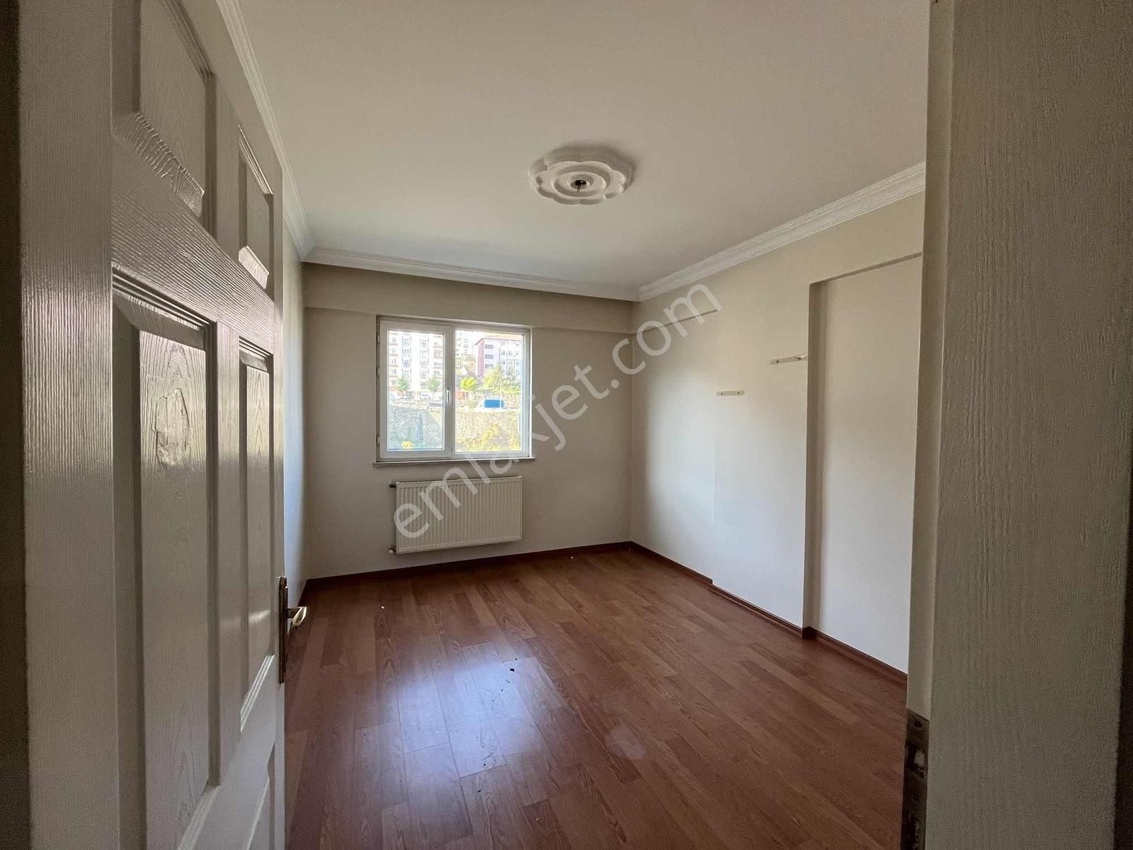 Vıp Gayrimenkuldan Karşıyakada Bulvar Yolu Üstünde Kiralık Daire - Görsel 5