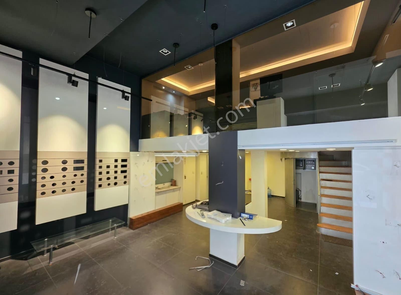 Bankalar Caddesi'nde Prestijli Kiralık Dükkan - Görsel 29