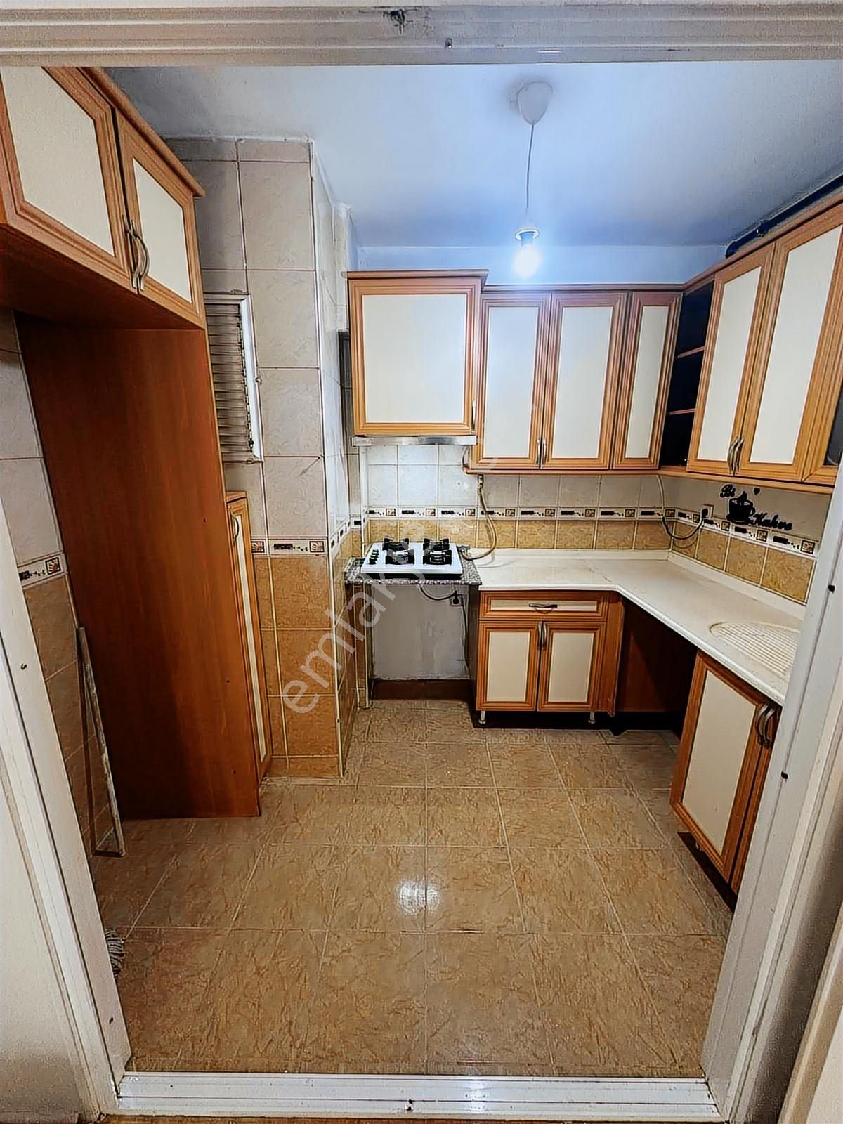 Bayraklı İzban Yakını Köşe Konumda 2+1 Satılık Daire - Görsel 2