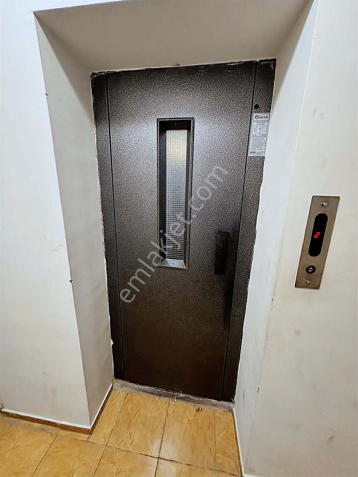 Bayraklı İzban Yakını Köşe Konumda 2+1 Satılık Daire - Görsel 11