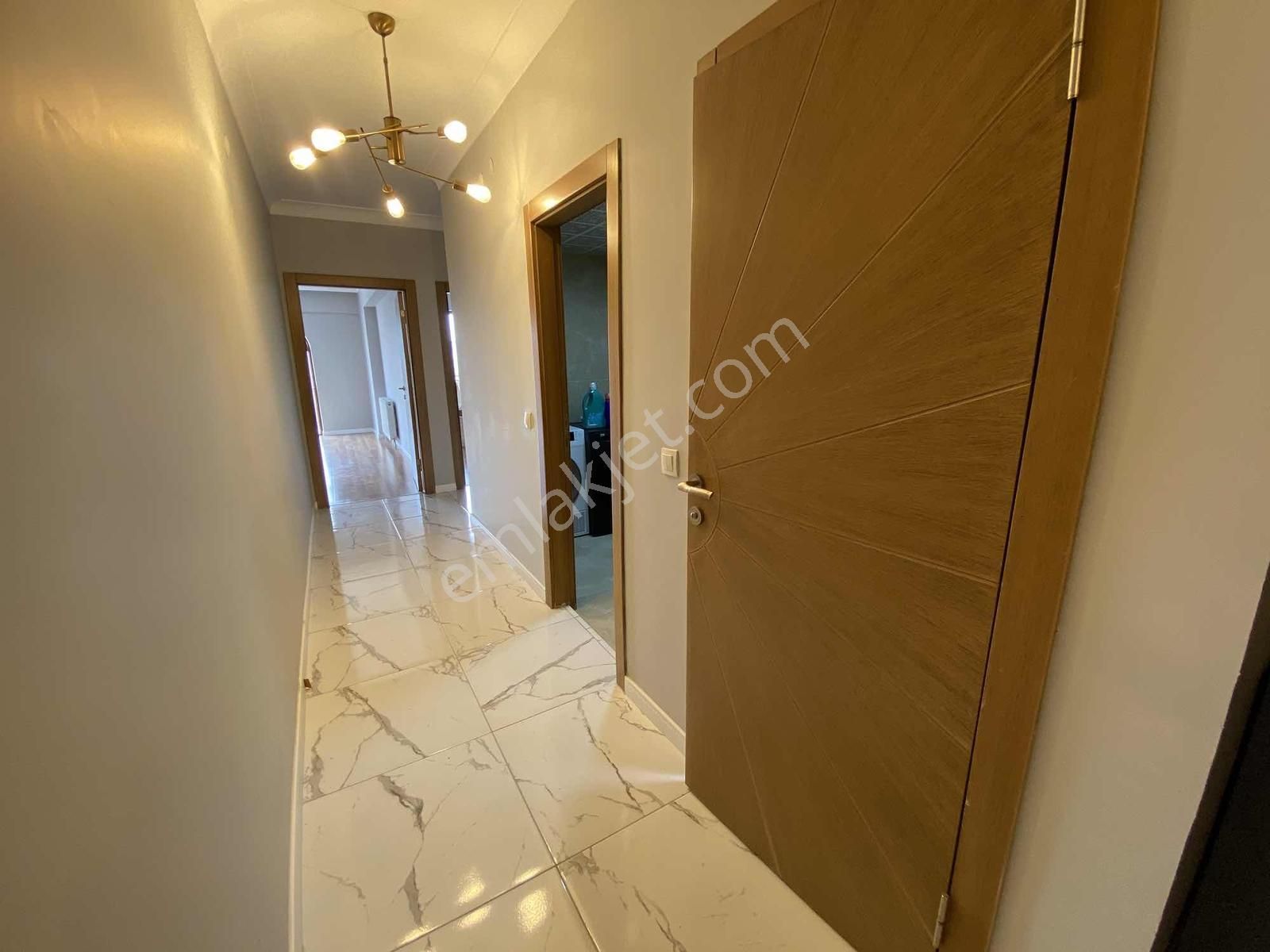 Ahi Mesut' Da 7/24 Güvenlikli Site İçinde Satılık 7+2 Daire - Görsel 18