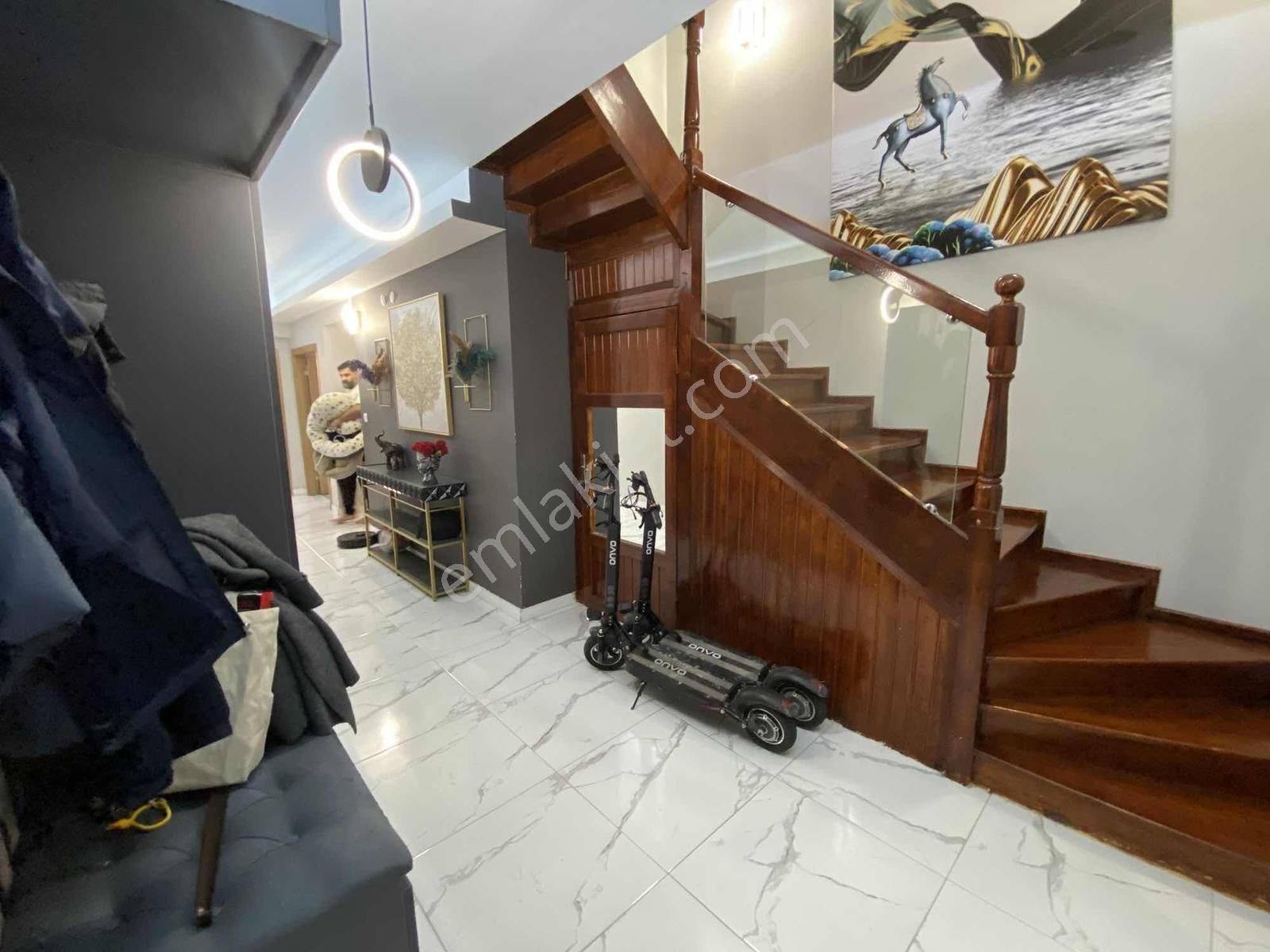 Ahi Mesut' Da 7/24 Güvenlikli Site İçinde Satılık 7+2 Daire - Görsel 17