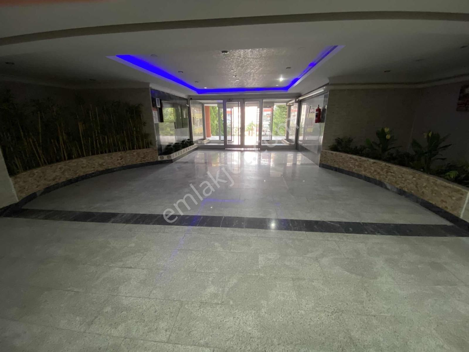 Ahi Mesut' Da 7/24 Güvenlikli Site İçinde Satılık 7+2 Daire - Görsel 28