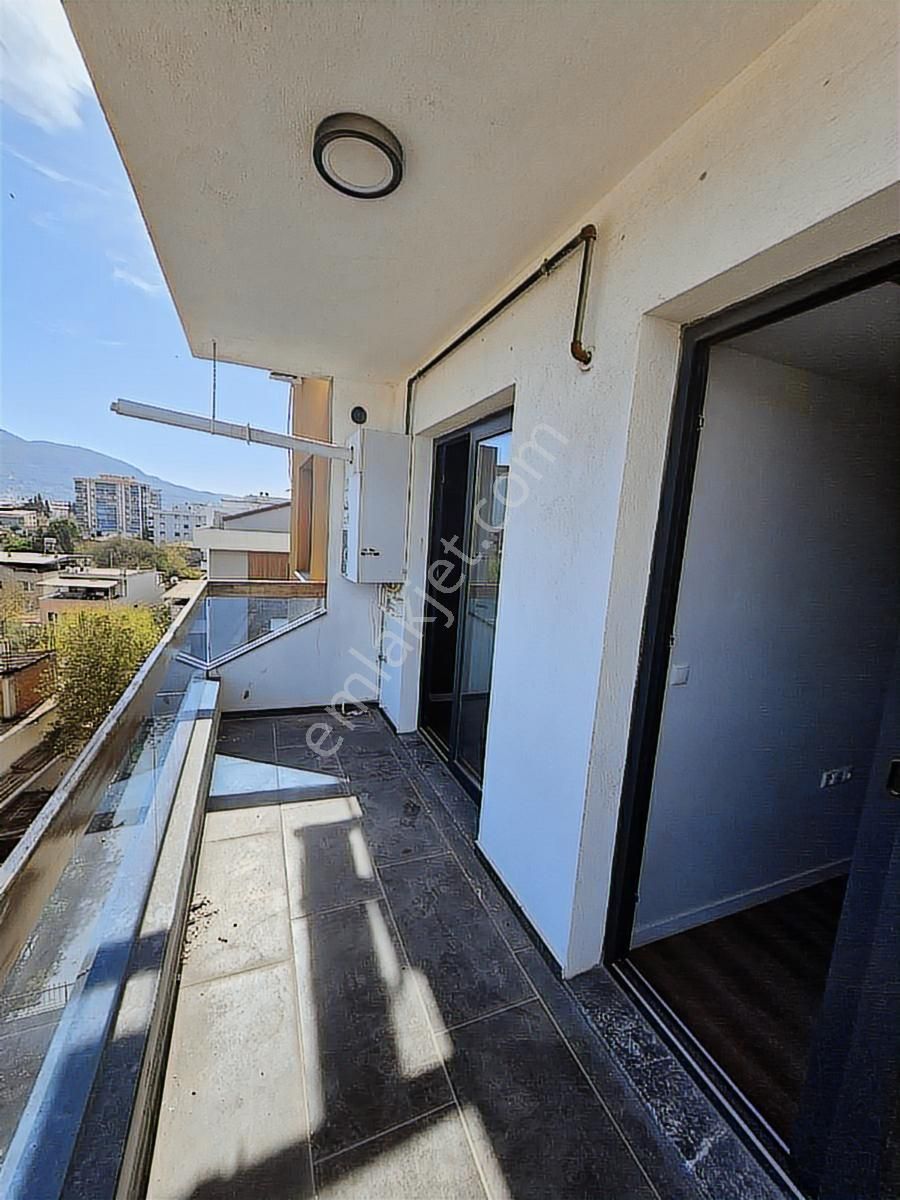 İzmir Bornova Doğanlarda 1+1 Kiralık Daire - Görsel 15