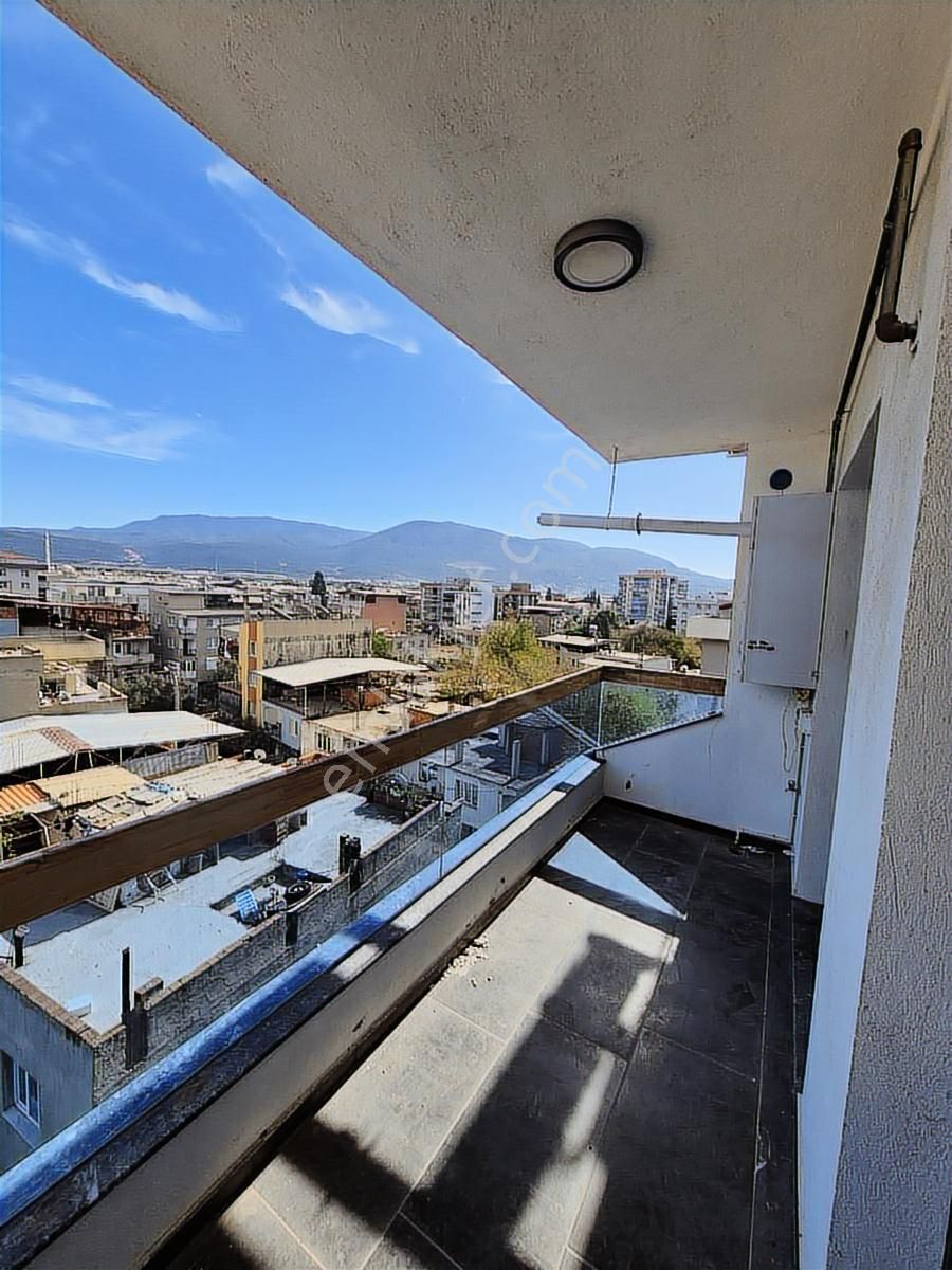 İzmir Bornova Doğanlarda 1+1 Kiralık Daire - Görsel 13