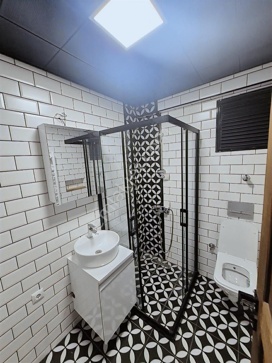 İzmir Bornova Doğanlarda 1+1 Kiralık Daire - Görsel 2
