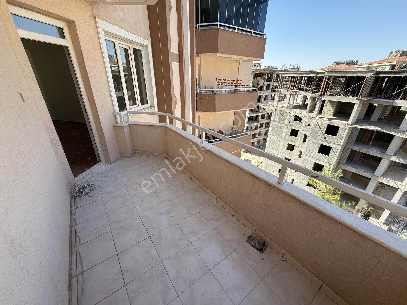 Acil Fırsat İlanı ! Akkent Kongre Merkez Yanı 3+1 Geniş Ara Kat - Görsel 9