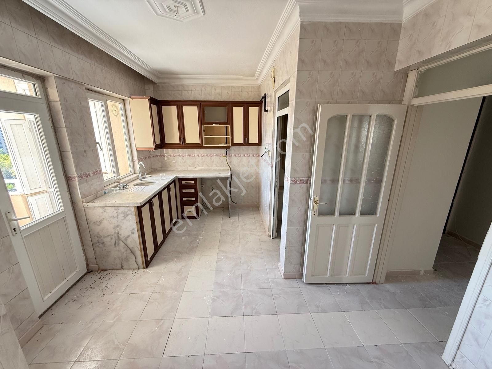 Acil Fırsat İlanı ! Akkent Kongre Merkez Yanı 3+1 Geniş Ara Kat - Görsel 6