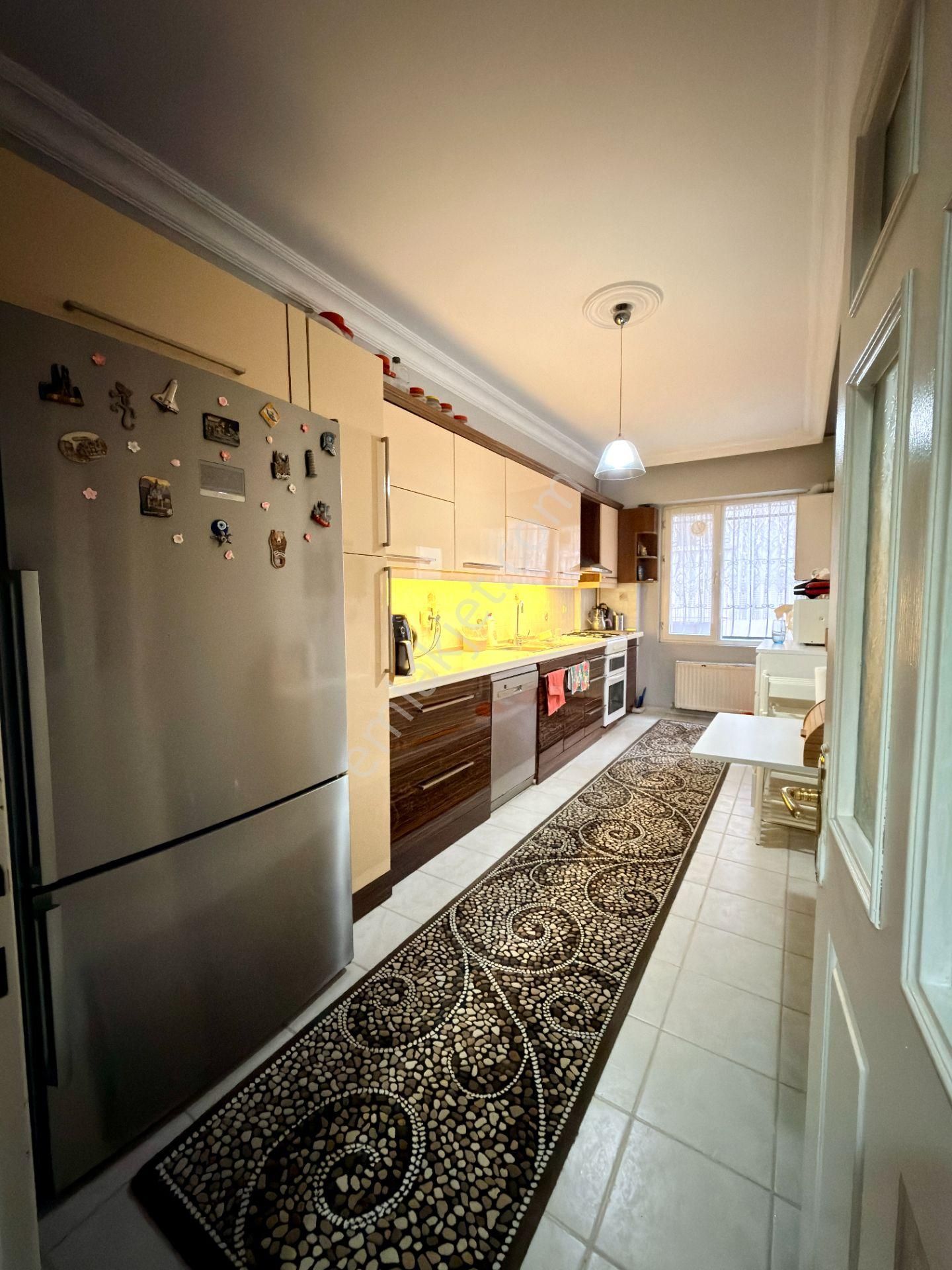 █ Konfor █ 2000 Yapımı, Minibüse 2. Binada, 140 M2 Net 3+1 - Görsel 12