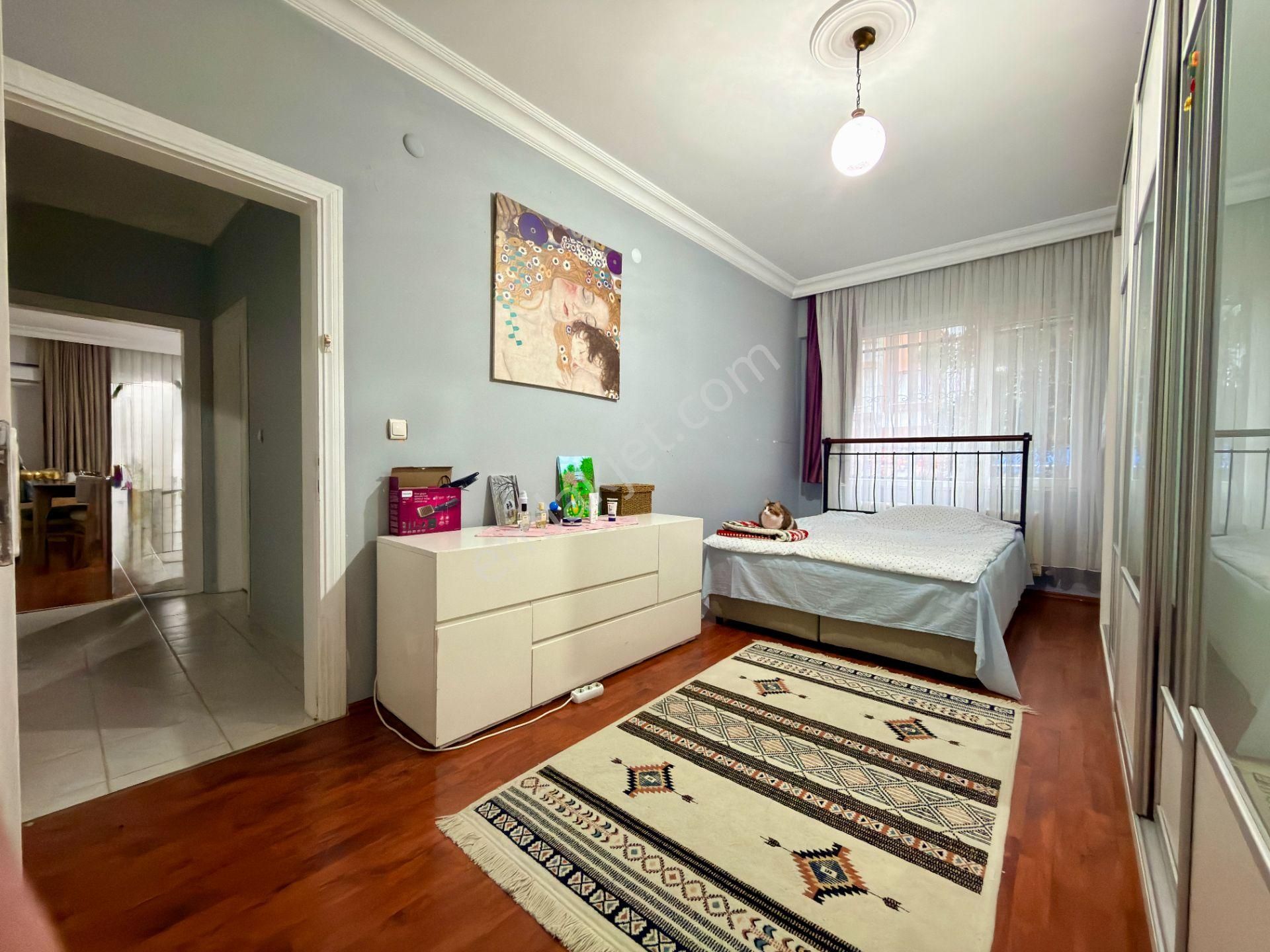 █ Konfor █ 2000 Yapımı, Minibüse 2. Binada, 140 M2 Net 3+1 - Görsel 24