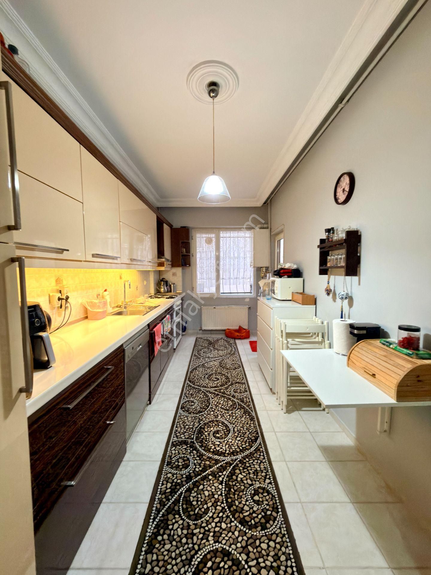 █ Konfor █ 2000 Yapımı, Minibüse 2. Binada, 140 M2 Net 3+1 - Görsel 20