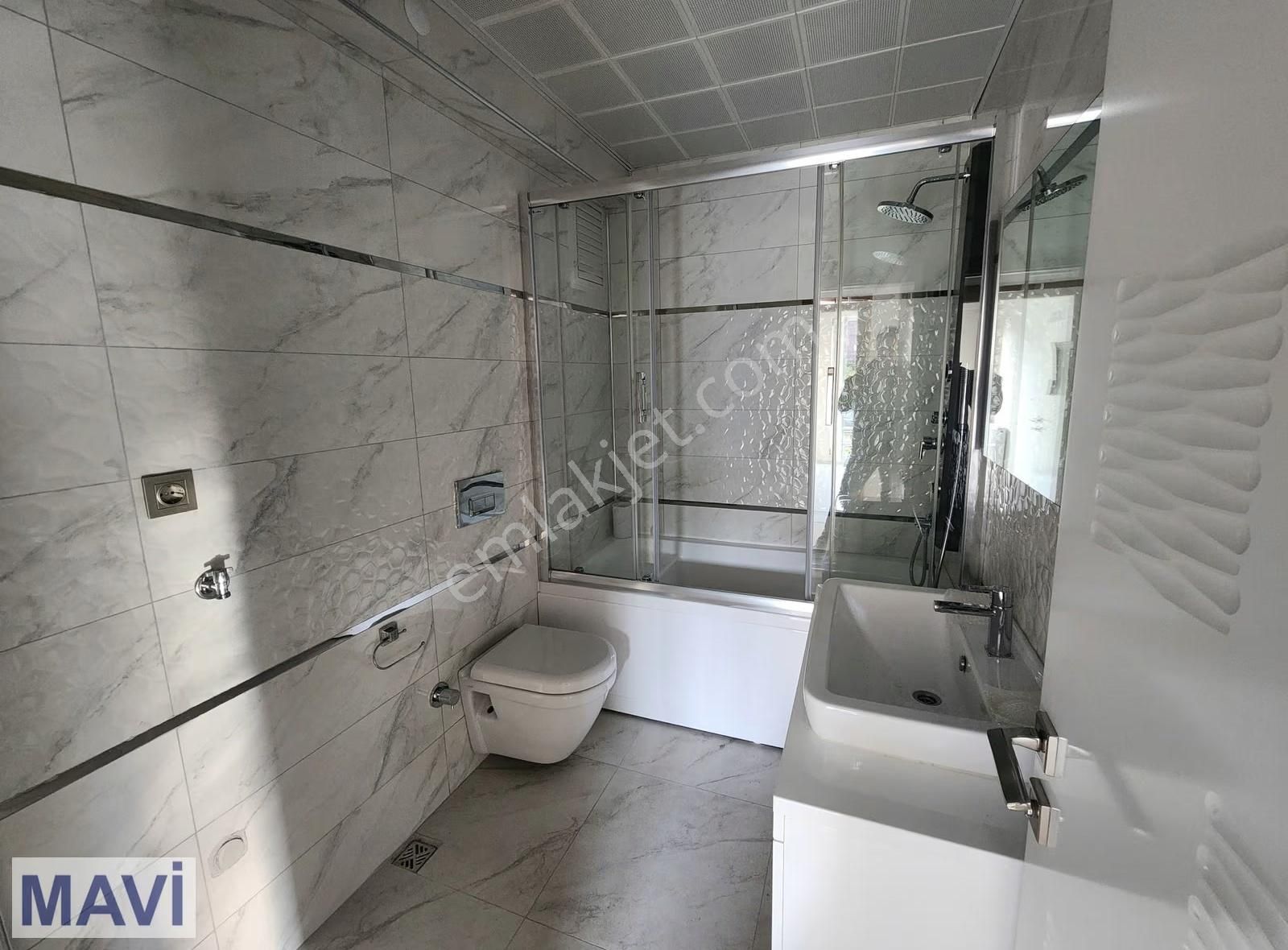 Remax Mavi Cengiz Özdemir'den Merkezi Konumda Kiralık 3+1 - Görsel 19