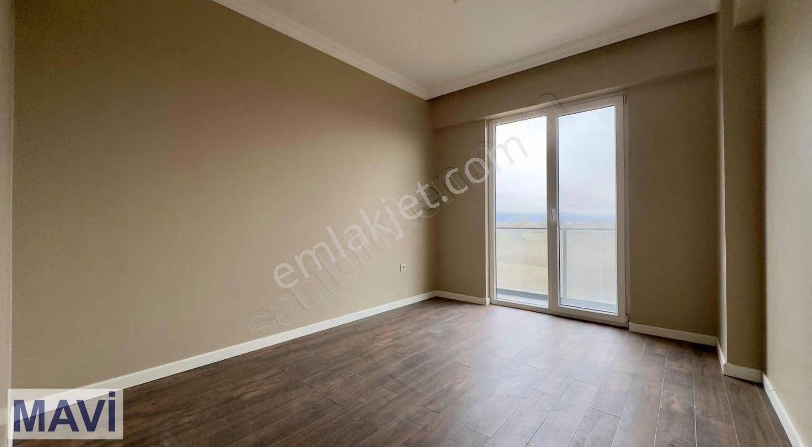 Remax Mustafa Öz 3+1 Lüks Site İçi 3. Kat Y. Isıtma Asansörlü - Görsel 6