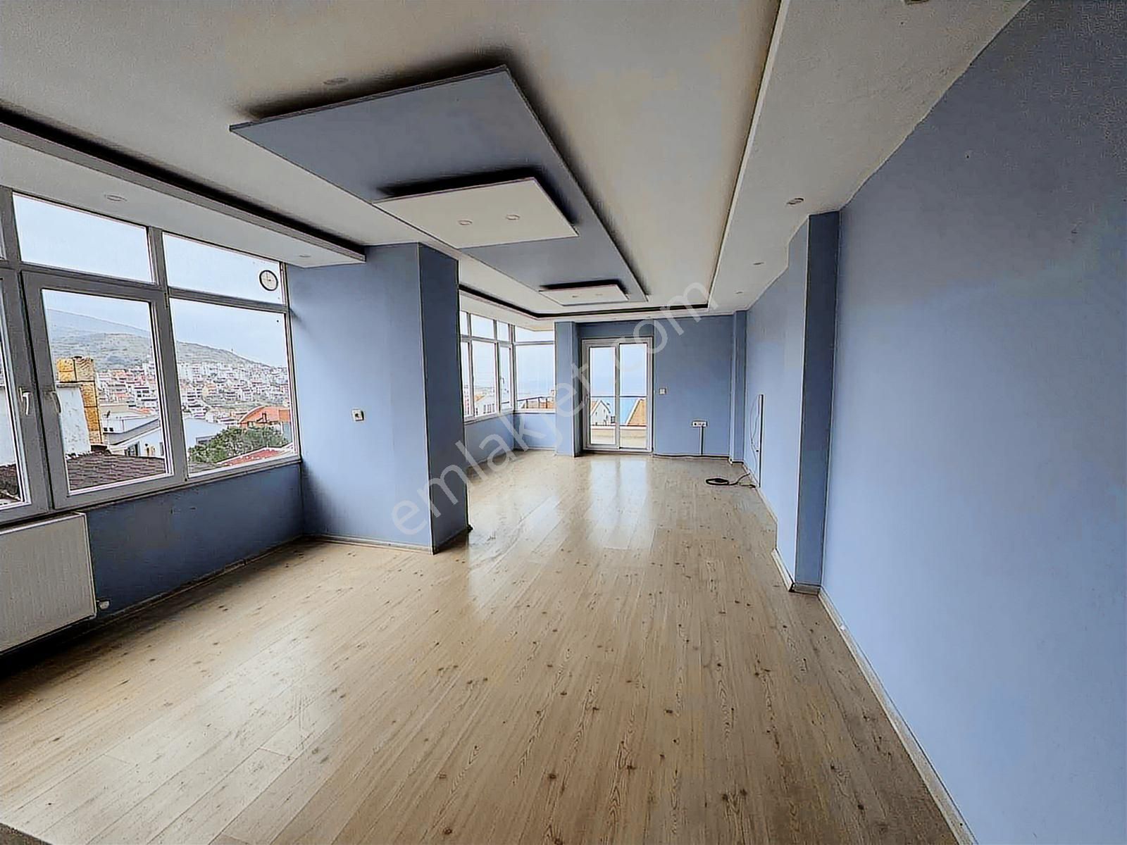 Turpa Arxes'ten Deniz Manzaralı Doğalgazlı Arakat 100 M2 Daire - Görsel 5