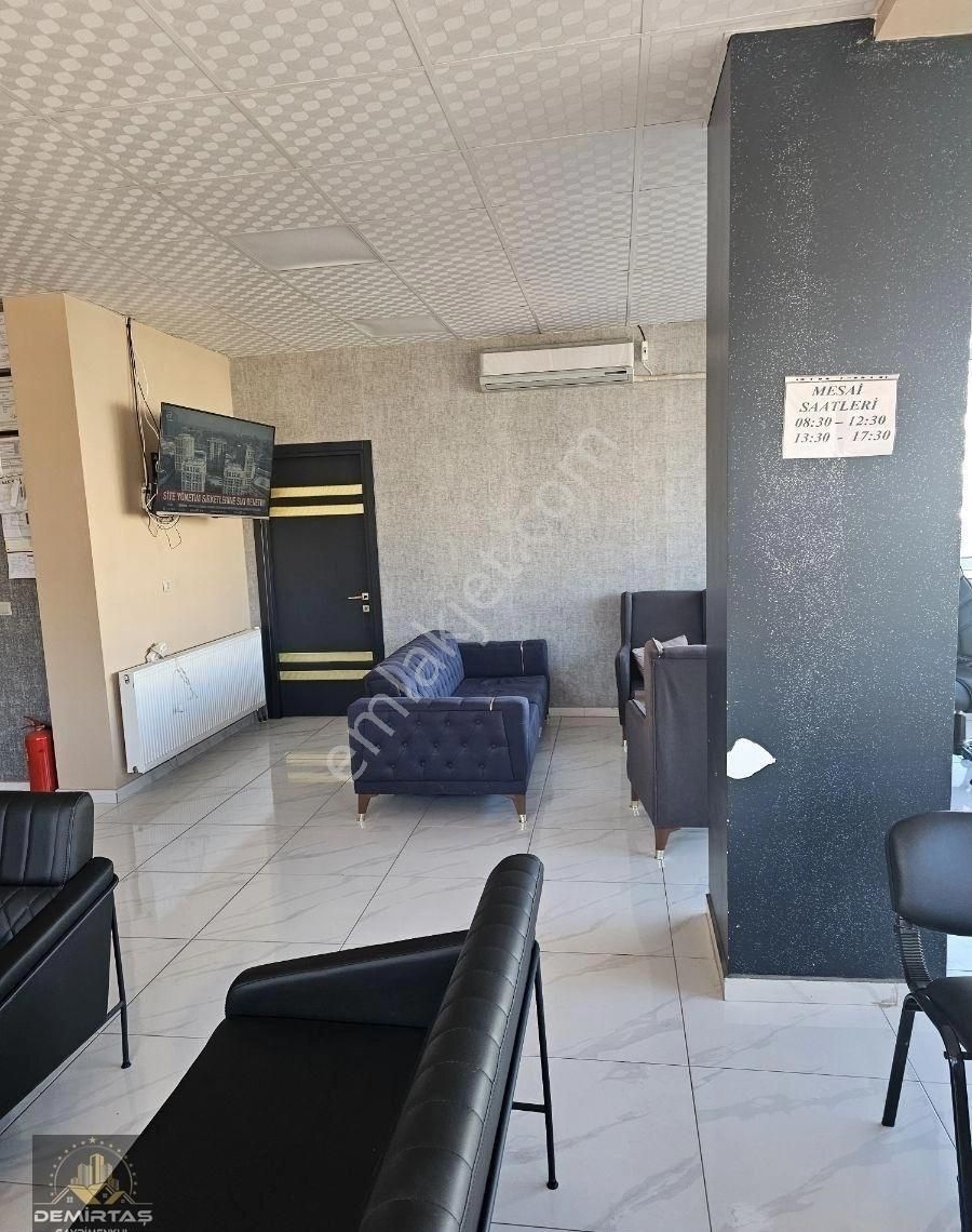 Çakmak Mahallesınde Devren Kiralık Emlak Ofisi - Görsel 16