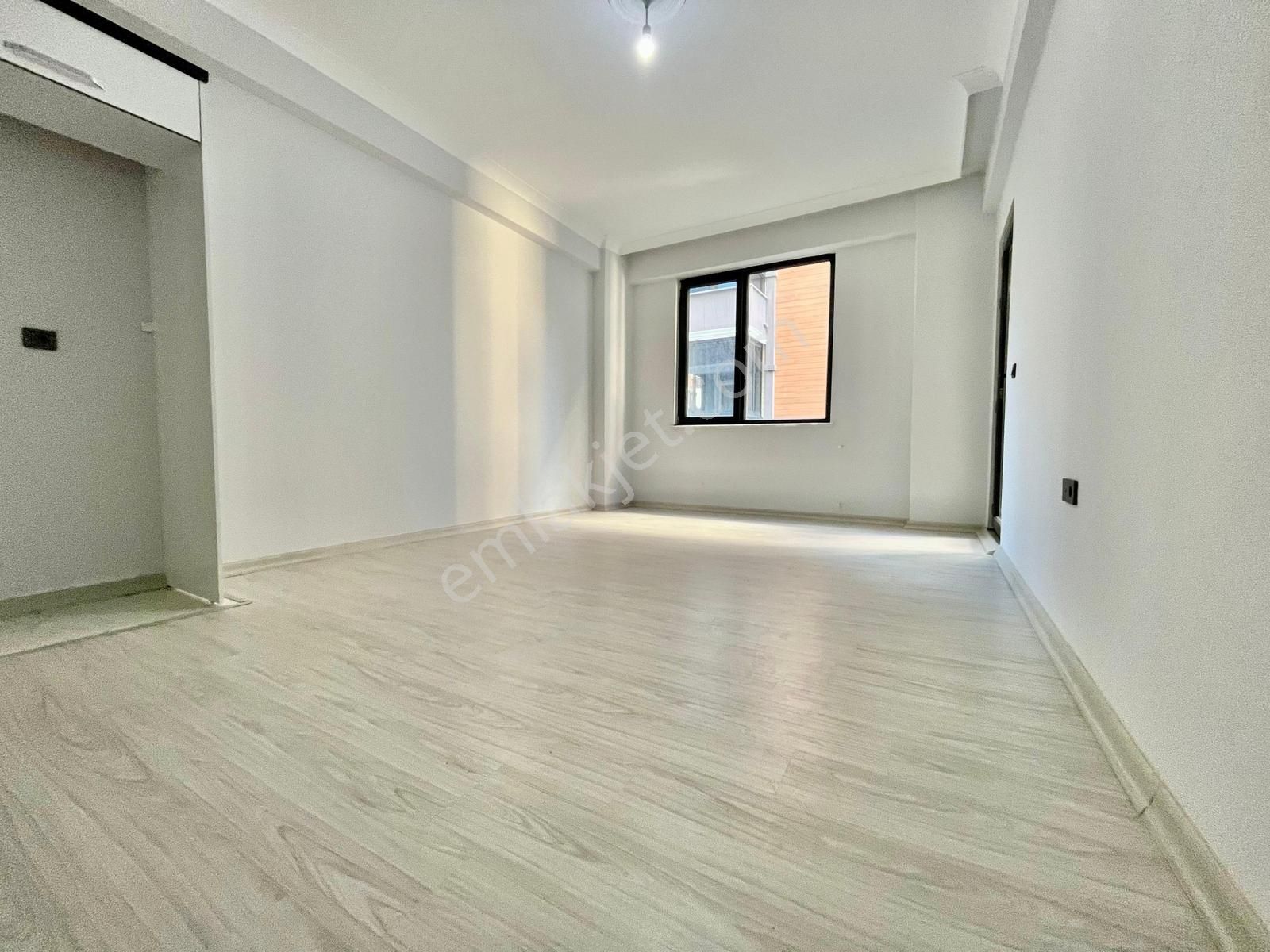 Gümüş'den Altınkumda Ara Kat Sıfır Geniş Kullanımlı 1+1 Daire - Görsel 29