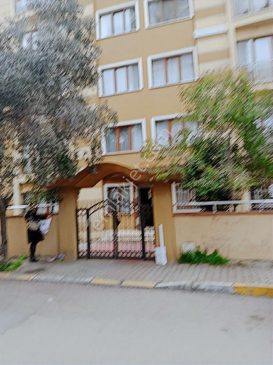 Pendik Sapanbağları Mahallesi'nde Çok İyi Konumda Satılık Daire - Görsel 15