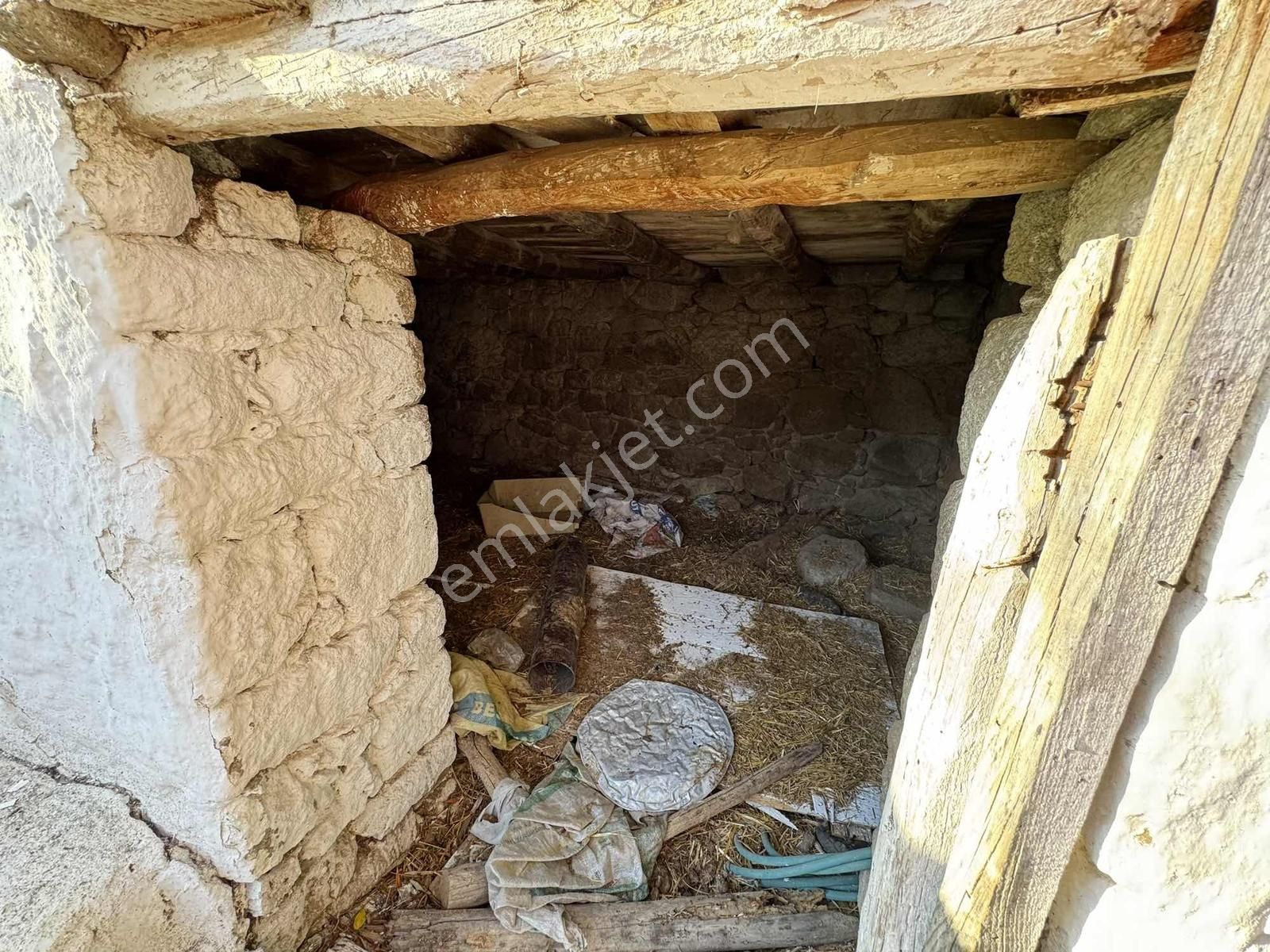 Bergama Gökçeyurt Mh. 413 M² Köy Evi Ve Arsası - Görsel 18