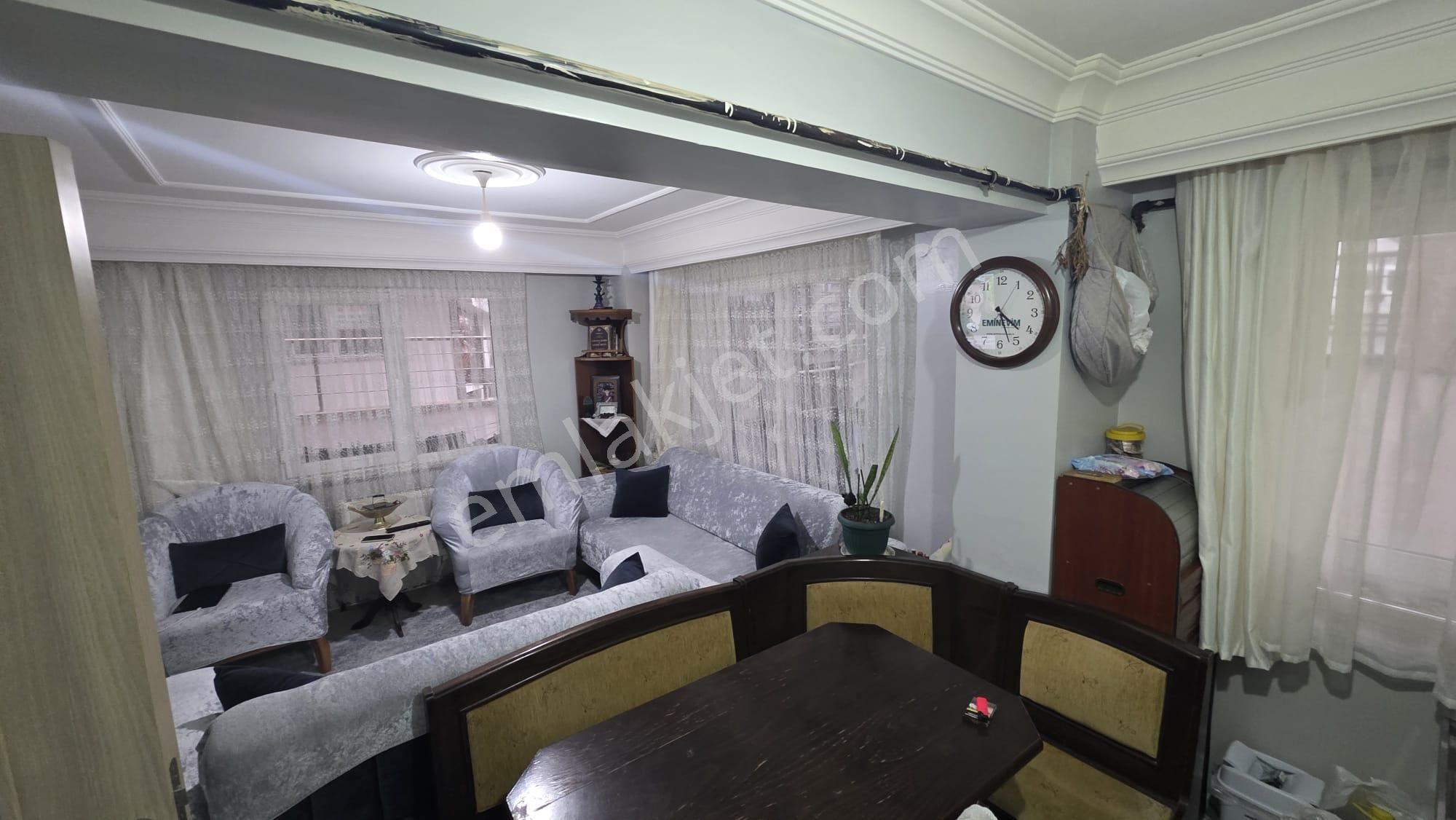 Beylikdüzü Yakupu 46. Sok. 2+1 50 M² Balkonlu - Ön Cephe - Arakat Daire - Görsel 3